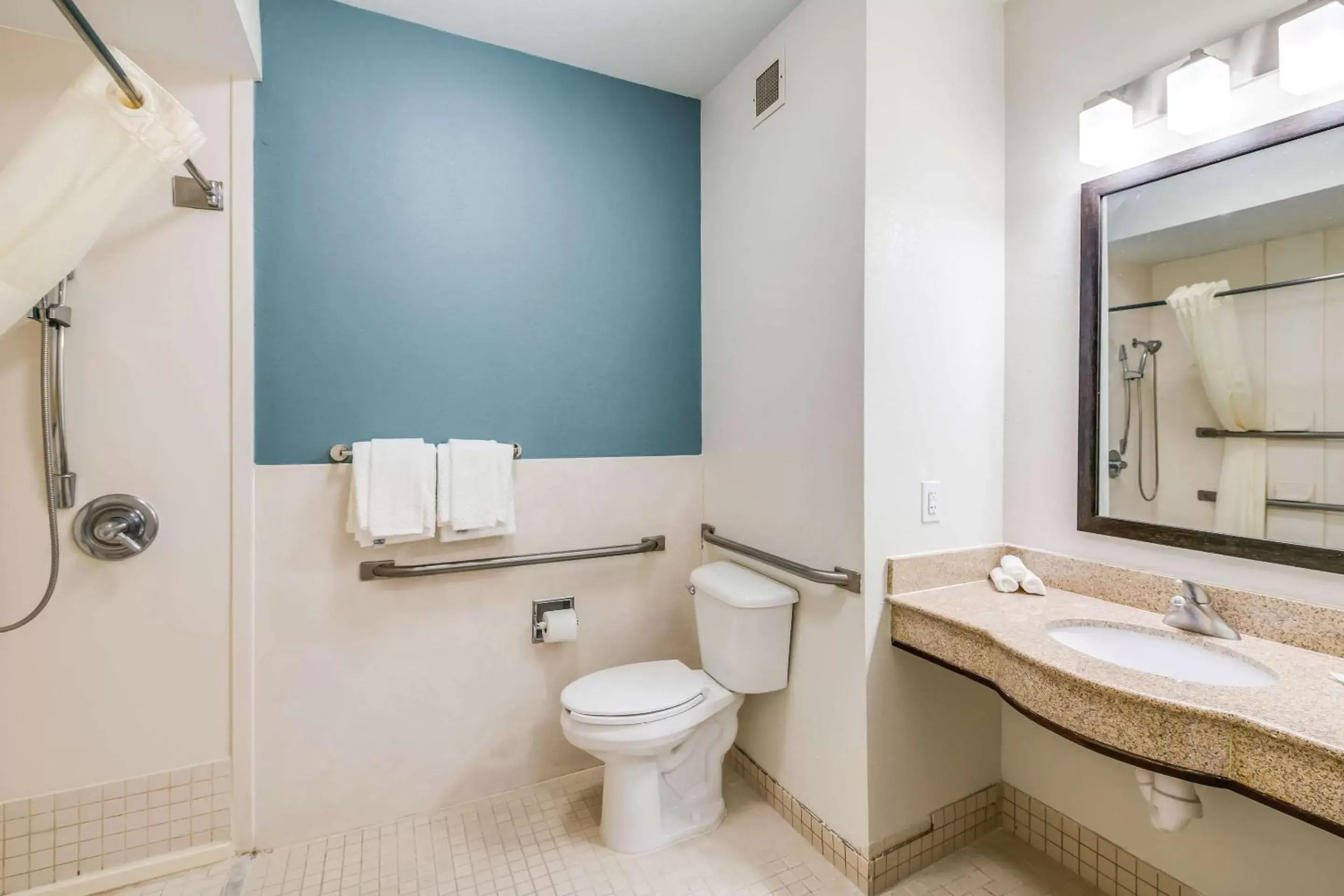 Bathroom in Sleep Inn Clovis Bathroom in Sleep Inn Clovis