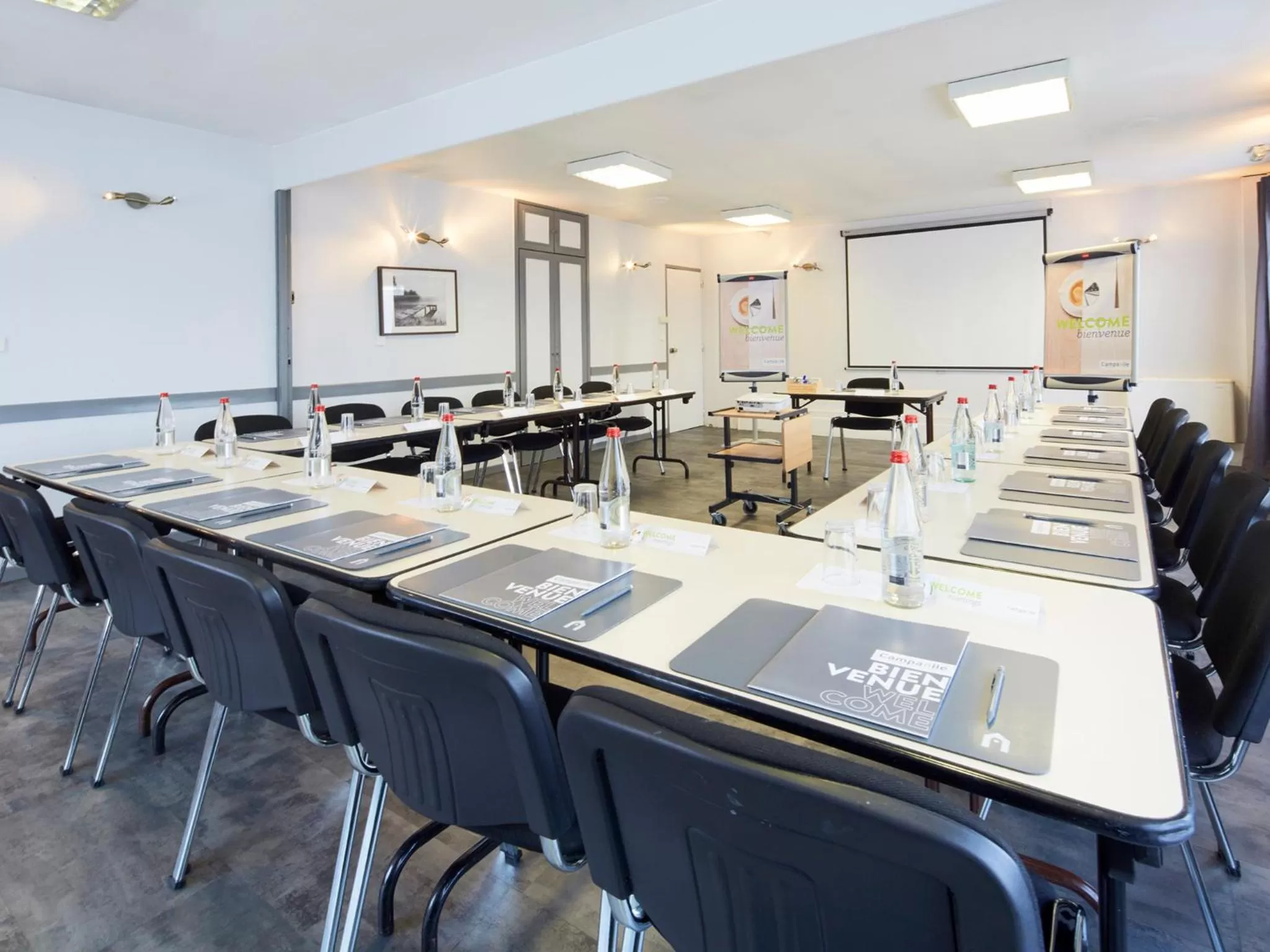 Meeting/conference room in Campanile Dijon Sud - Marsannay