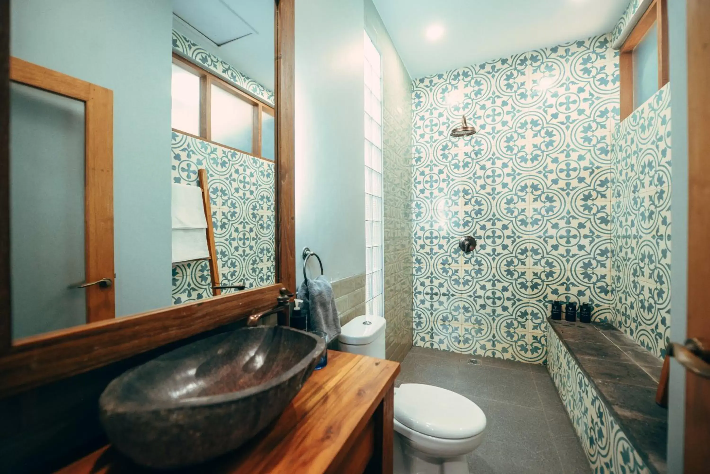 Bathroom in Trawangan Dive Resort