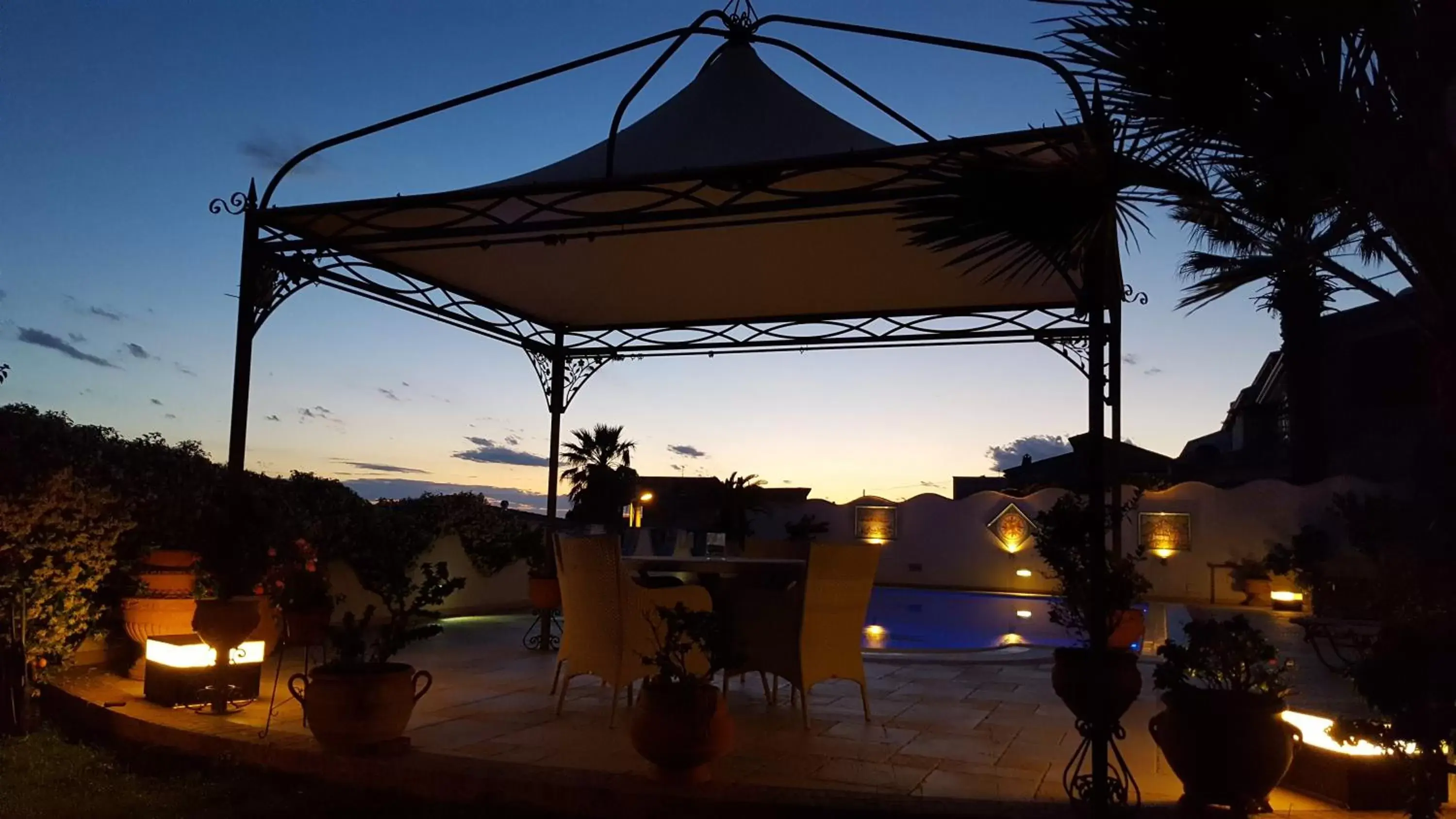 Pool view, Sunrise/Sunset in La Suite del Faro