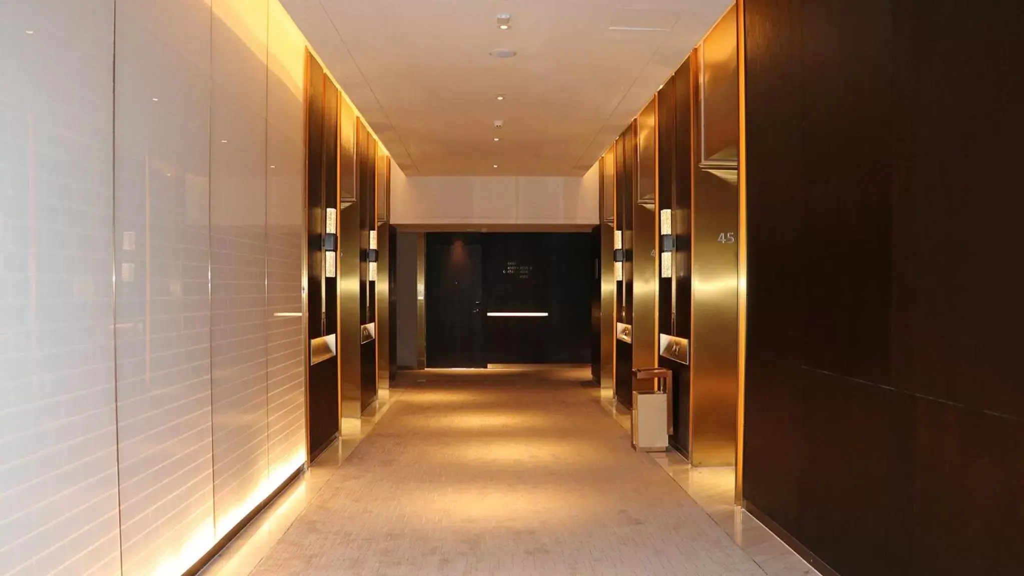 Lobby or reception in Crowne Plaza Shenzhen Nanshan, an IHG Hotel