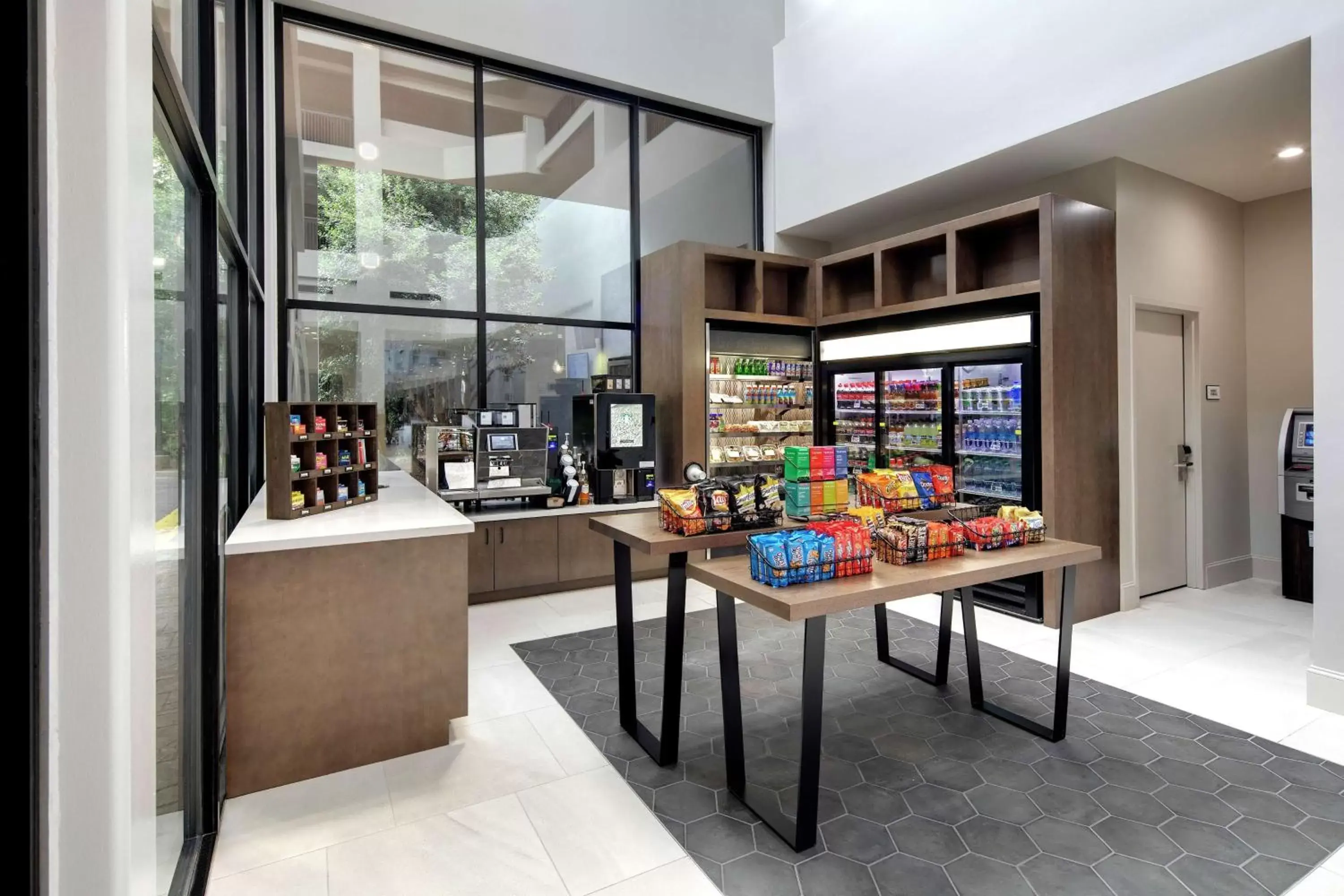 Restaurant/places to eat in Embassy Suites by Hilton Atlanta Perimeter Center Restaurant/places to eat in Embassy Suites by Hilton Atlanta Perimeter Center