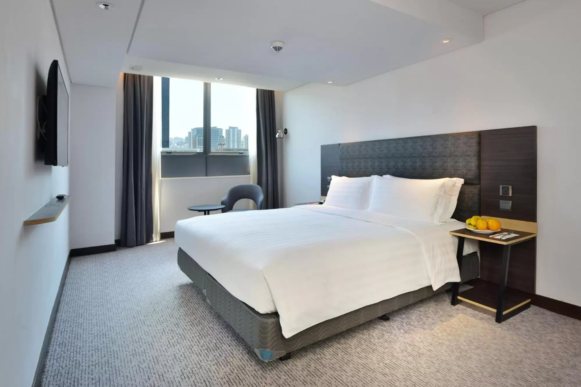 Bedroom, Bed in Camlux Hotel