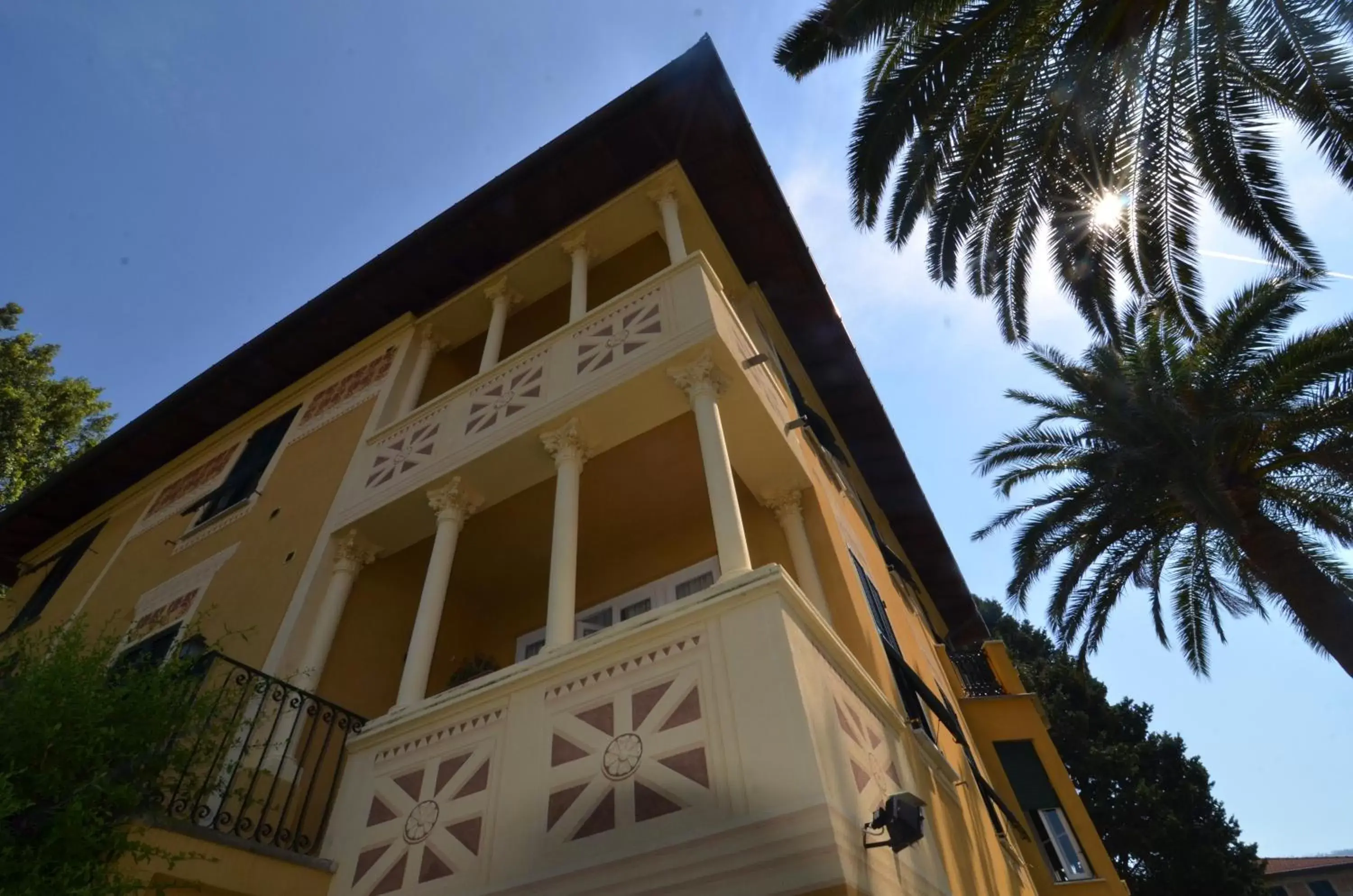 Facade/entrance, Property Building in Villa Margherita