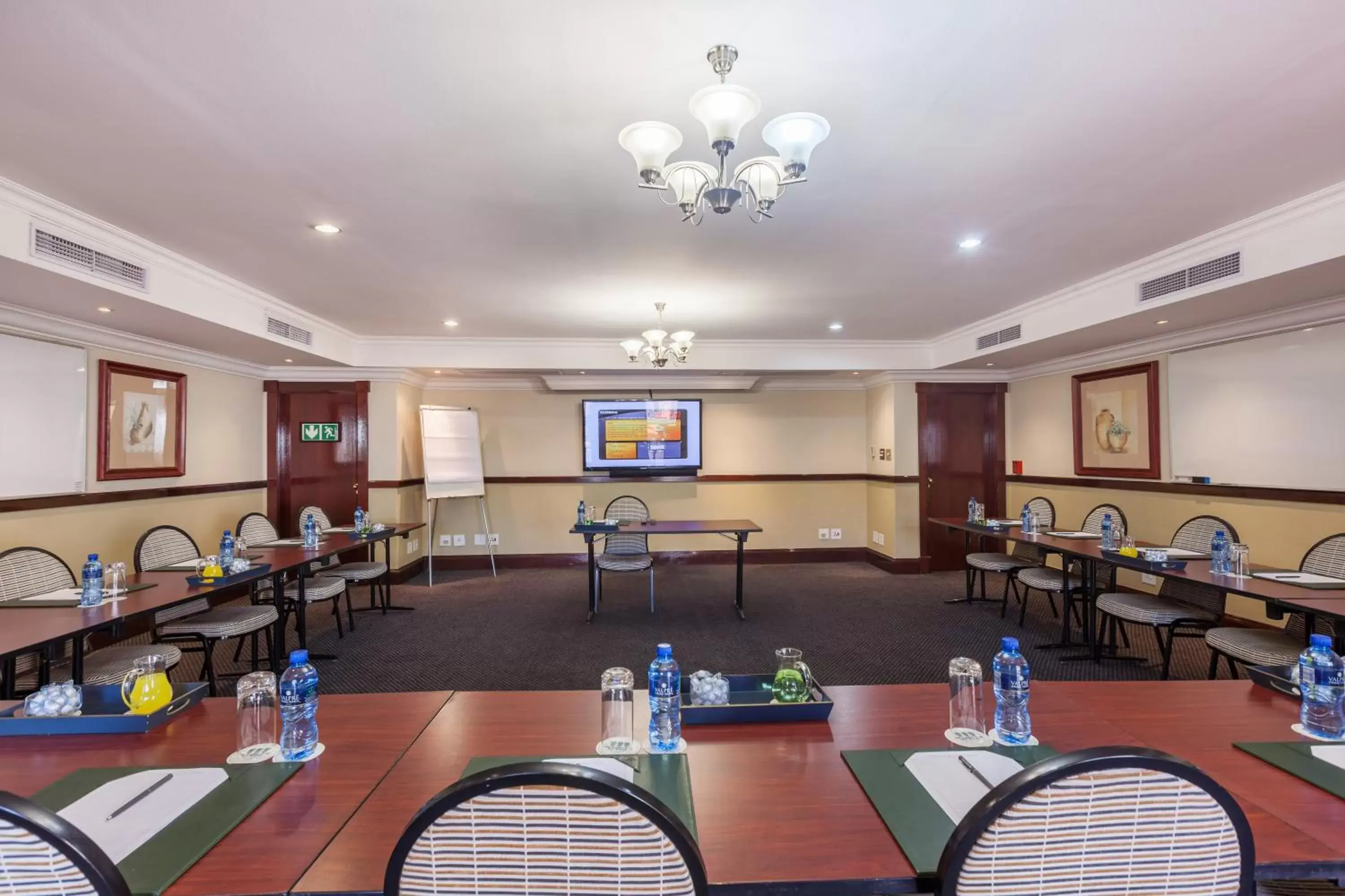 Business facilities, Restaurant/Places to Eat in Courtyard Hotel Rosebank