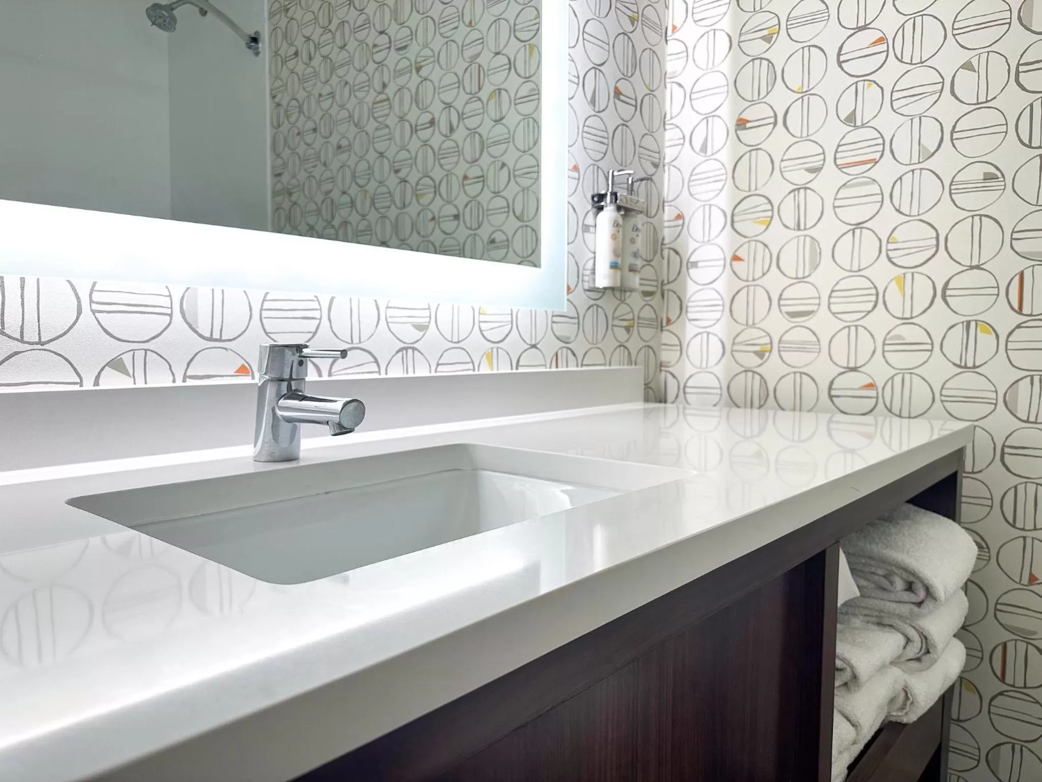 Bathroom in Holiday Inn Weirton-Steubenville Area