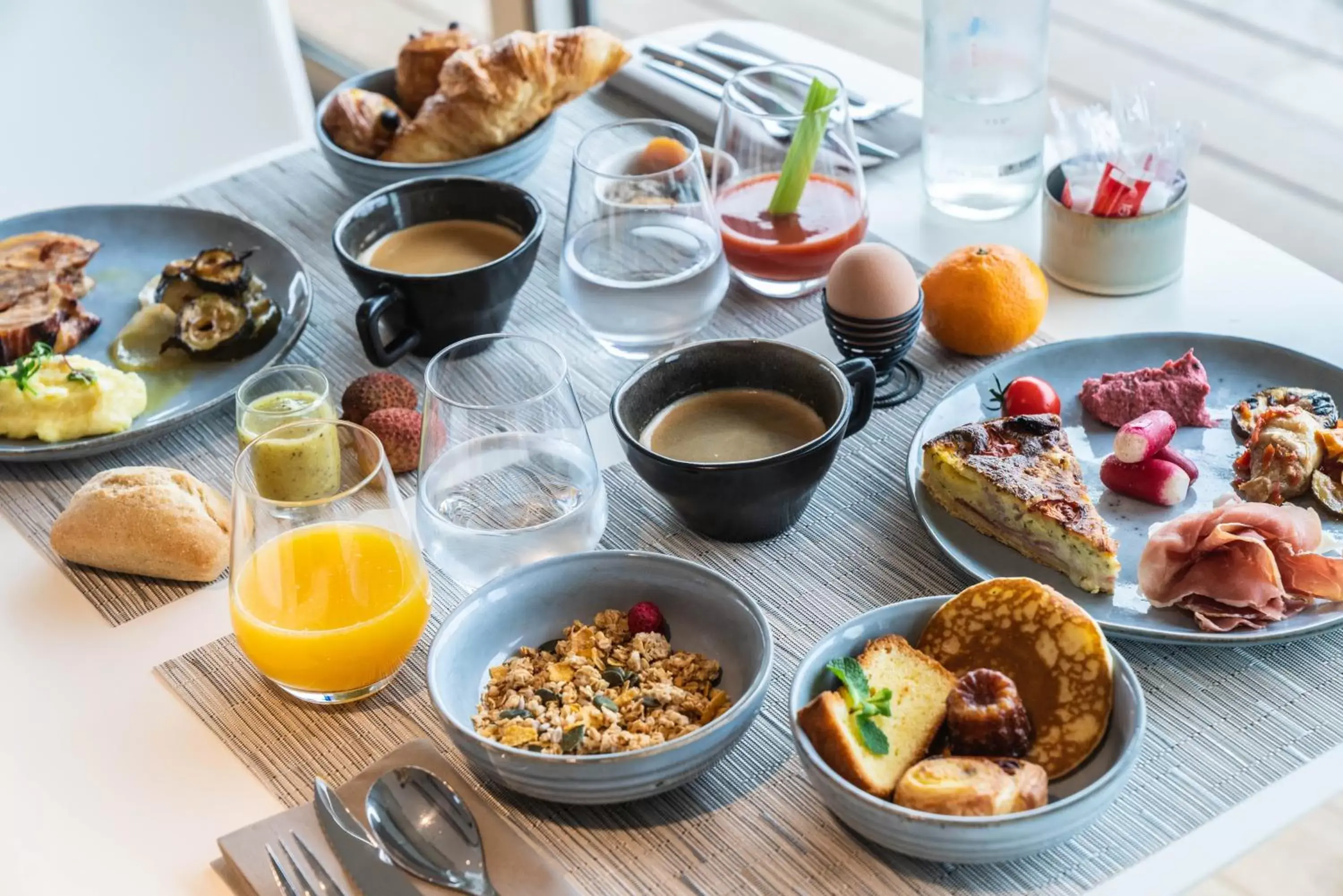 Continental breakfast, Breakfast in Radisson Blu Hotel Bordeaux