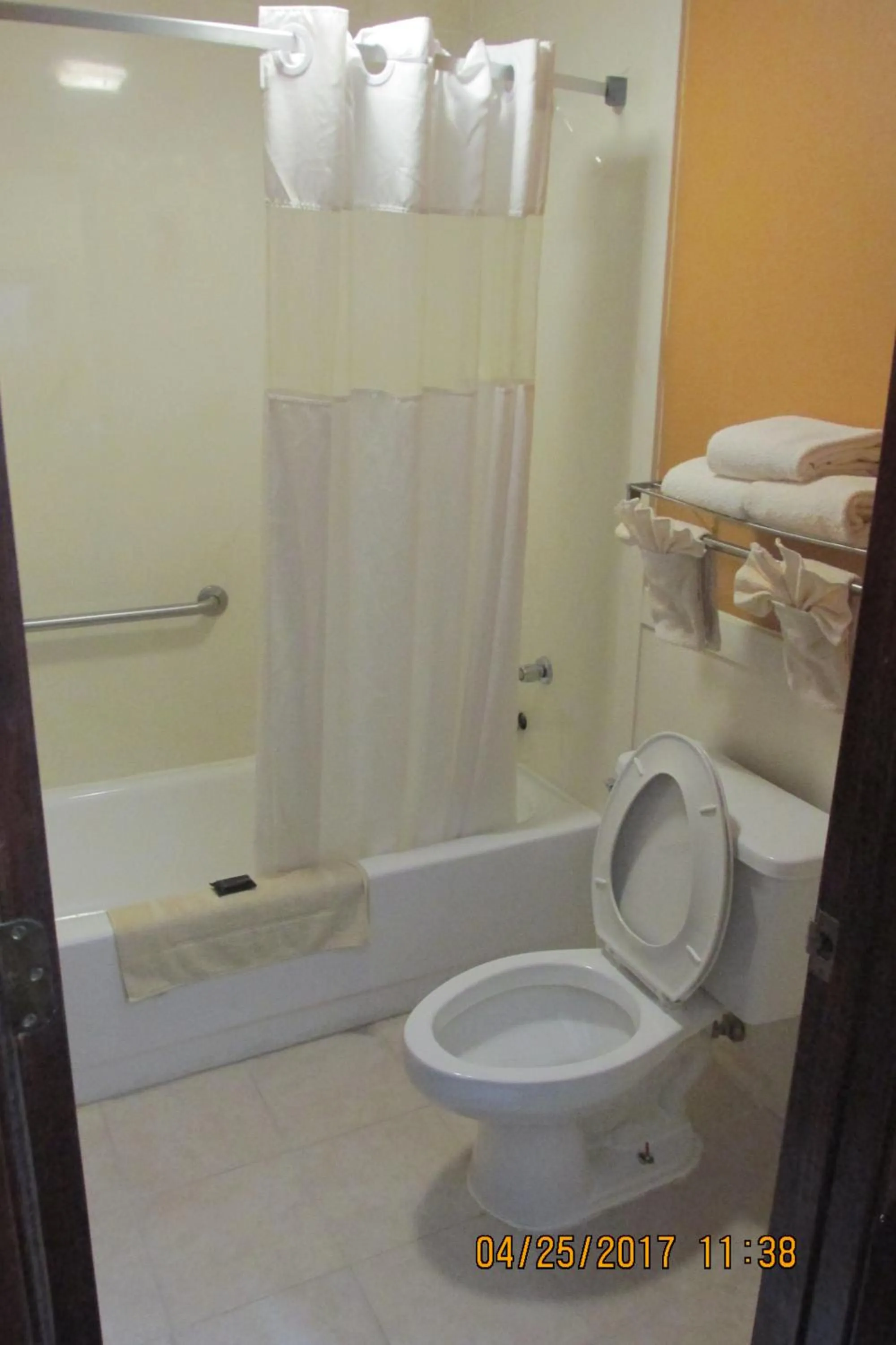 Bathroom in Americas Best Value Inn Byram