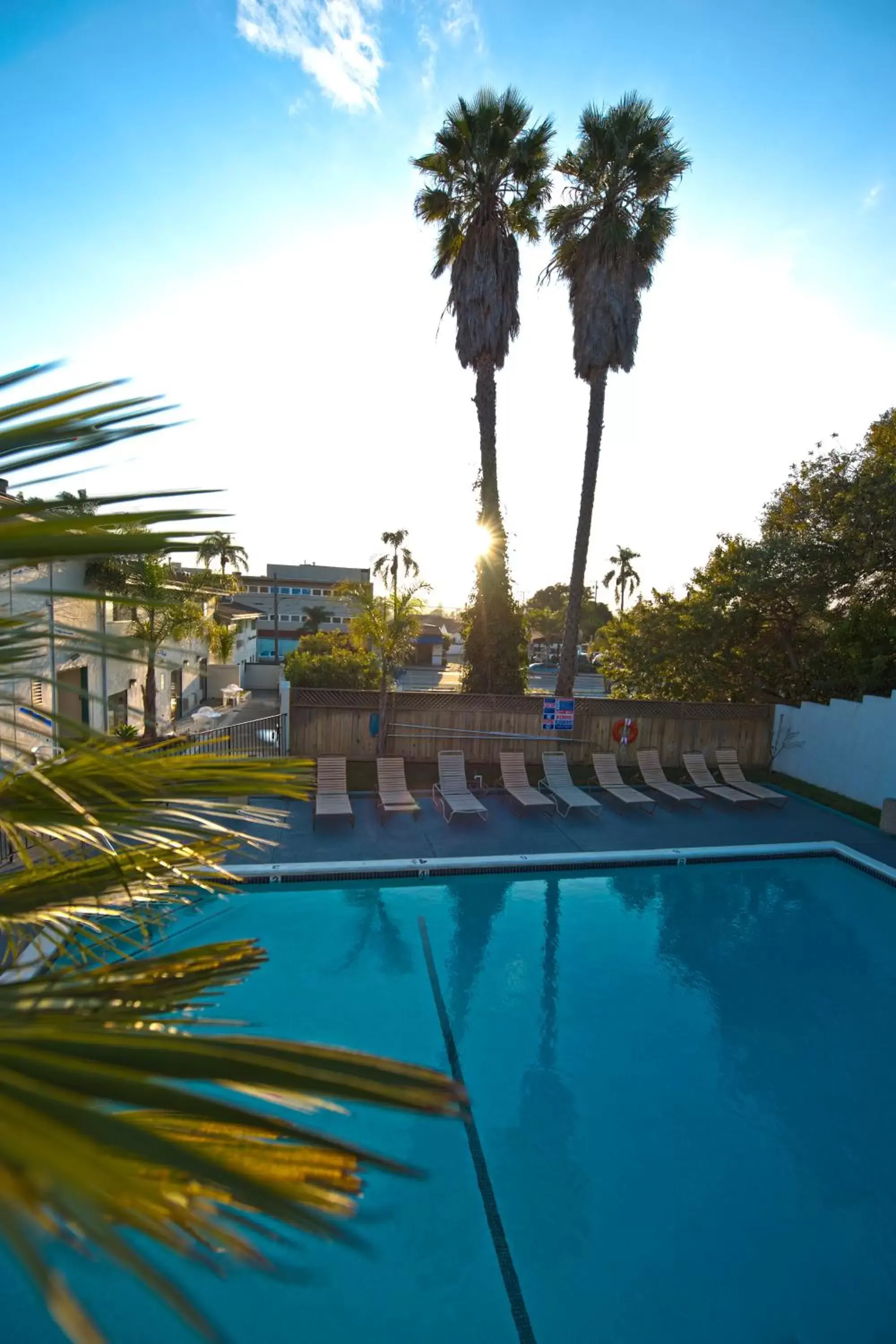 Swimming pool, Sunrise/Sunset in Orange Tree Inn