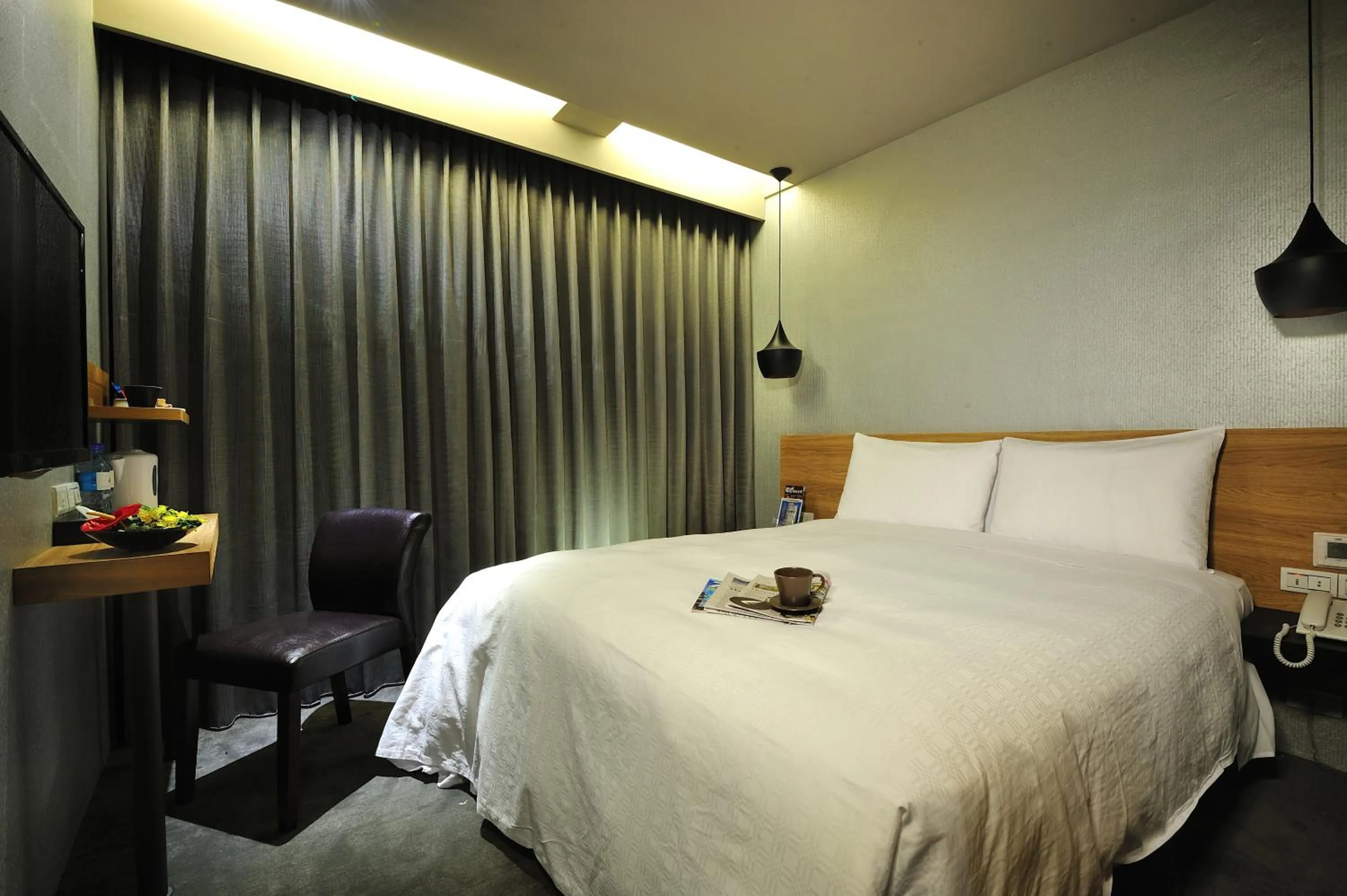 Bed in Forward Suites II