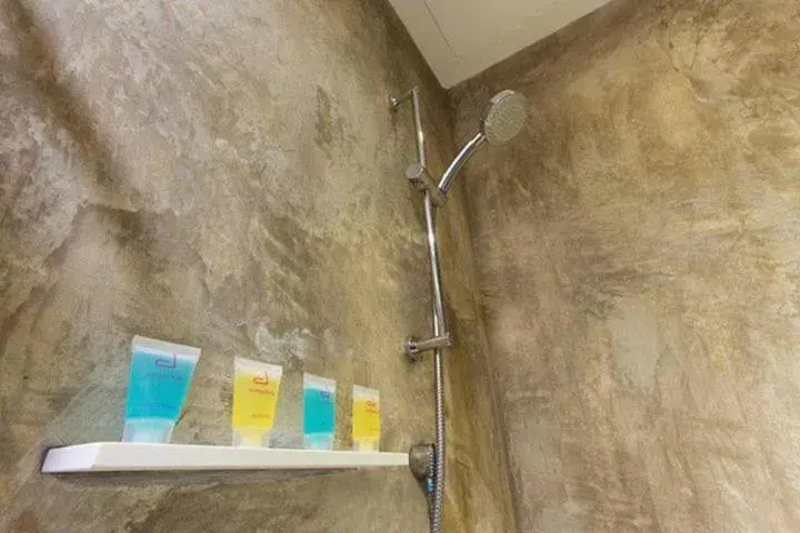 Shower, Bathroom in D Boutique Hotel