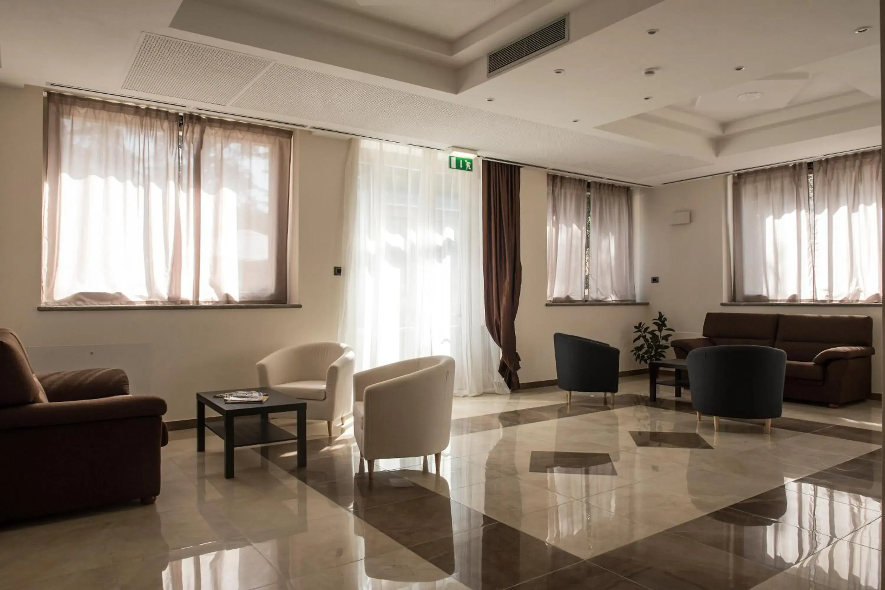 Communal lounge/ TV room, Seating Area in Grand Hotel Impero Spa & Resort