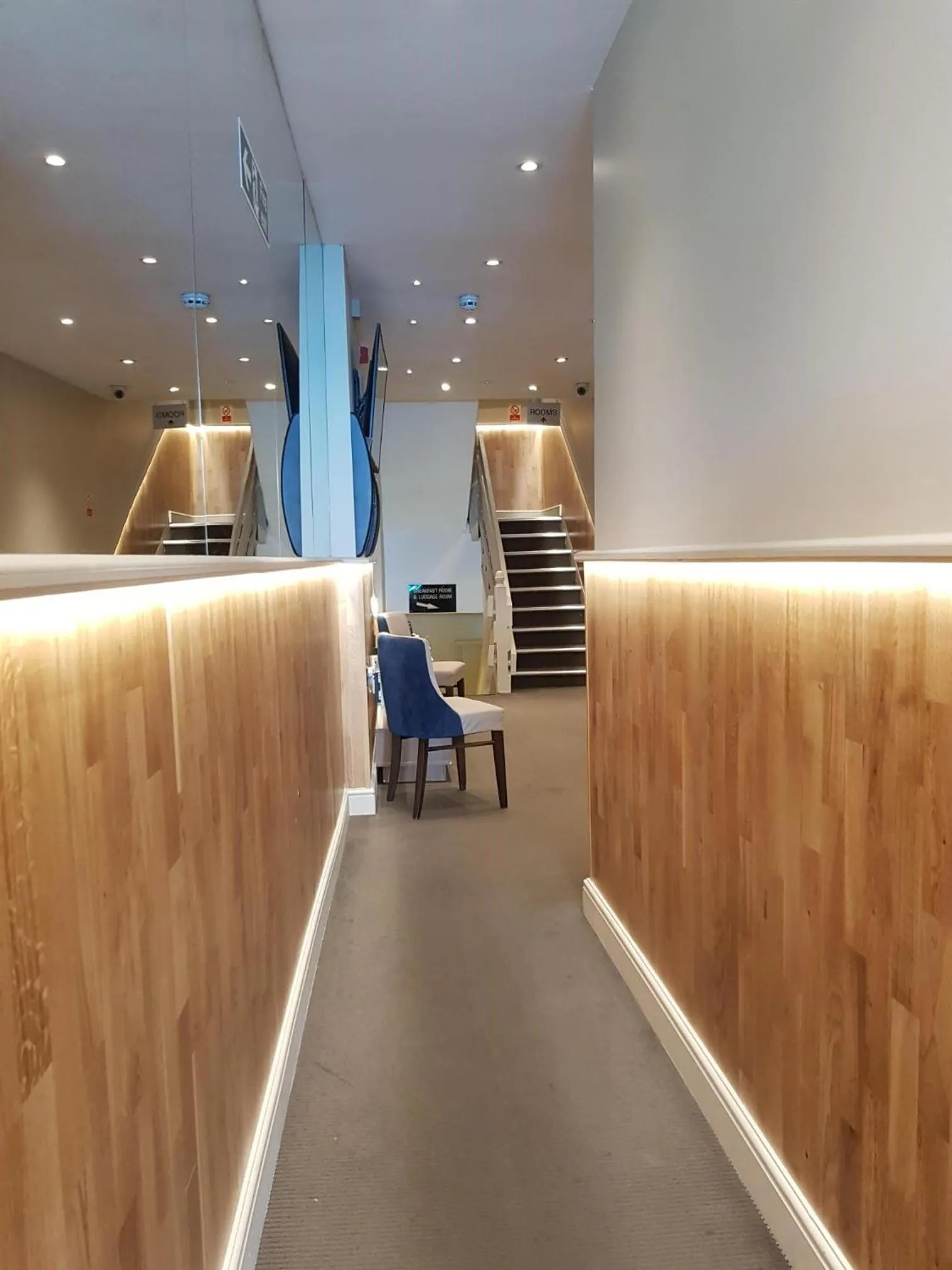 Facade/entrance in Ascot Hyde Park Hotel