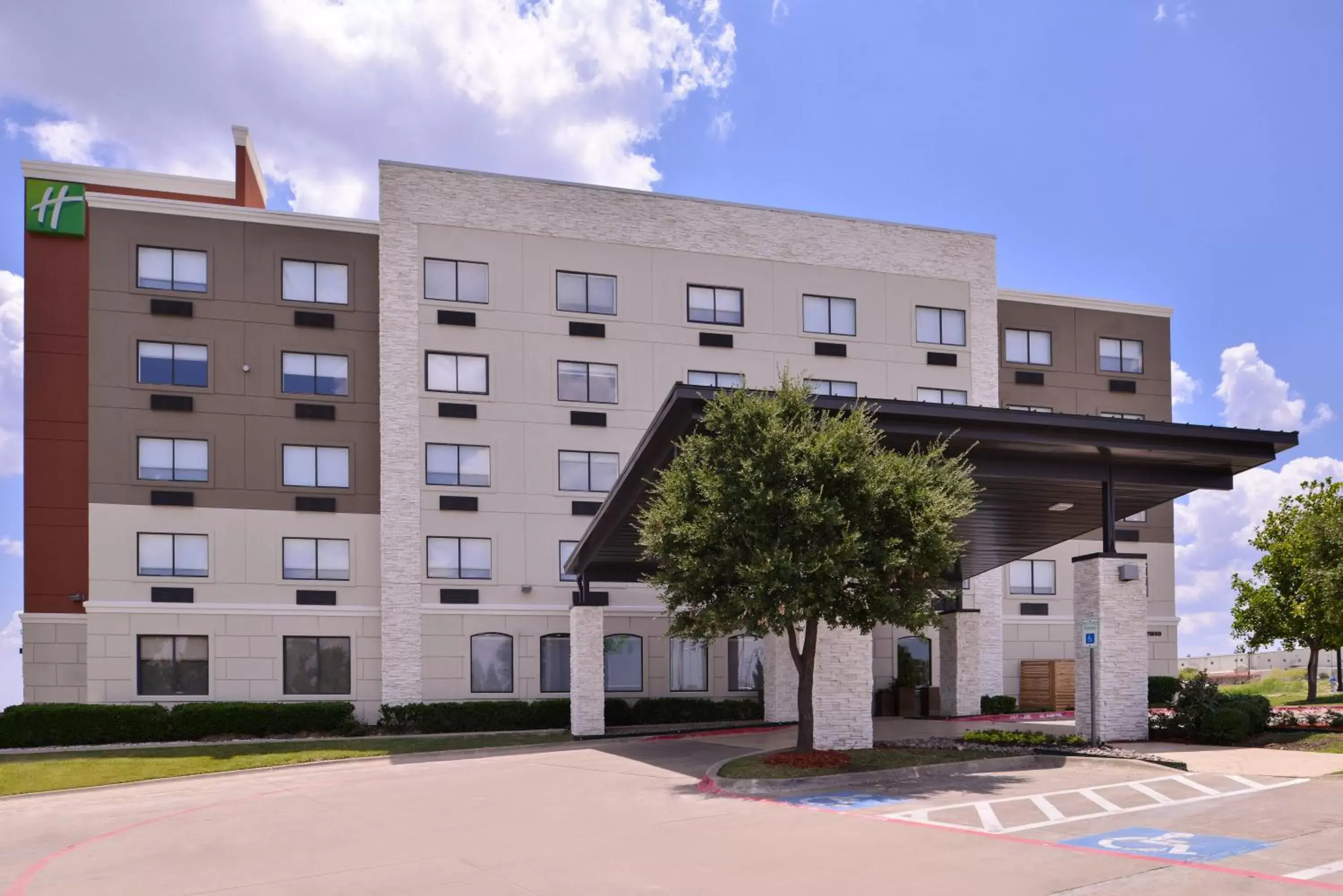 Property Building in Holiday Inn Express Hotel and Suites Mesquite, an IHG Hotel