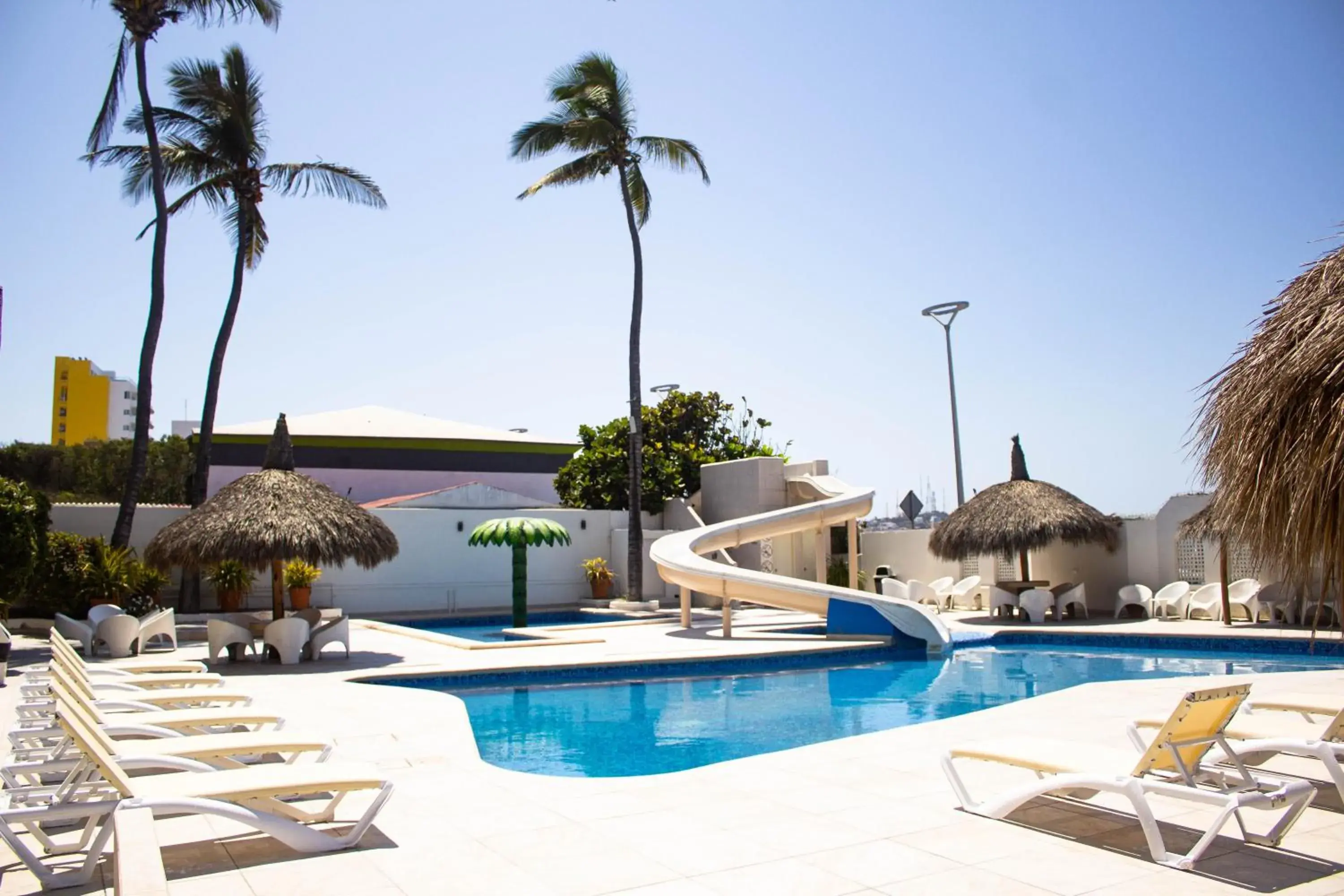 Pool view, Swimming Pool in Hotel Sands Arenas