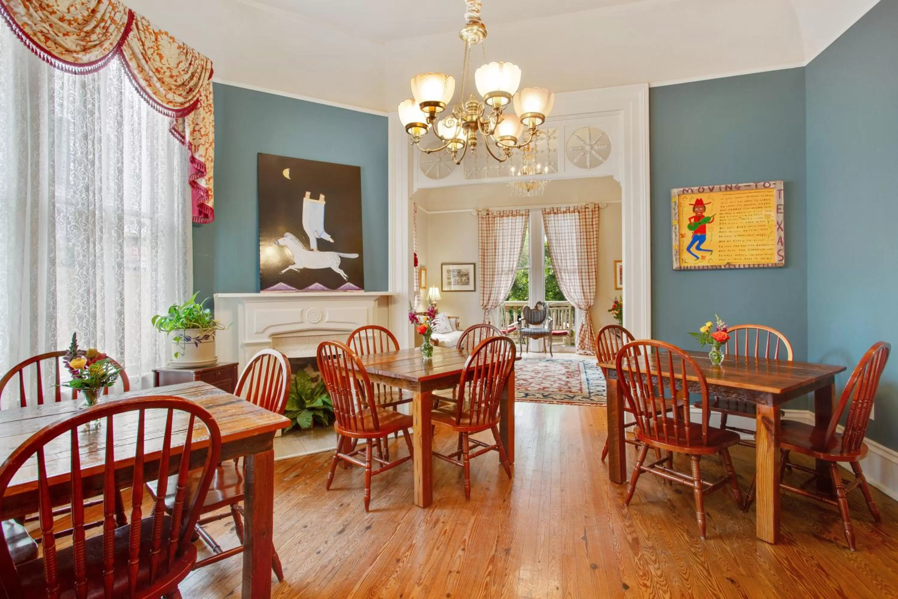 Living room, Restaurant/Places to Eat in Maison Perrier Bed & Breakfast