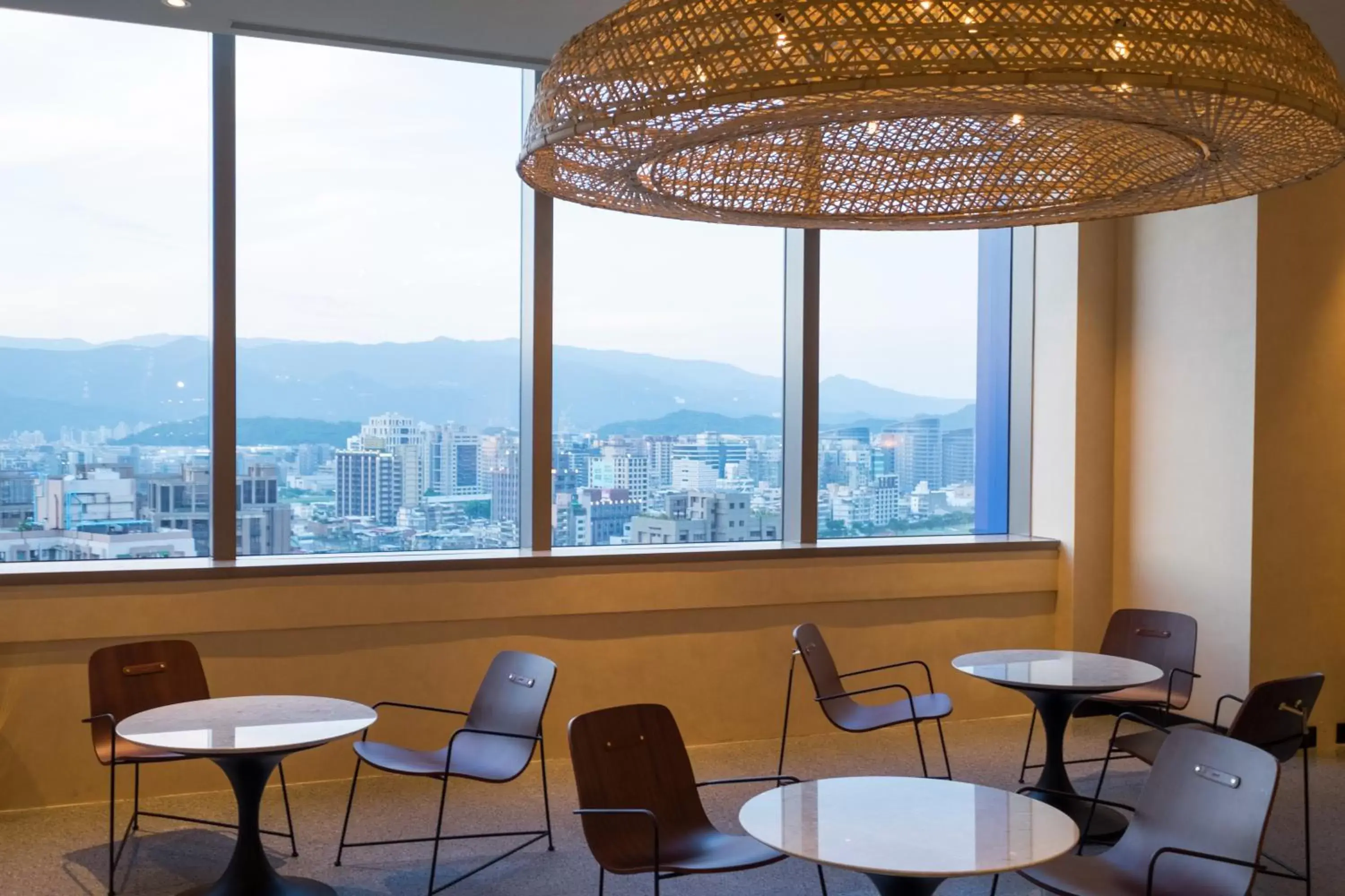 Restaurant/places to eat in amba Taipei Songshan Restaurant/places to eat in amba Taipei Songshan