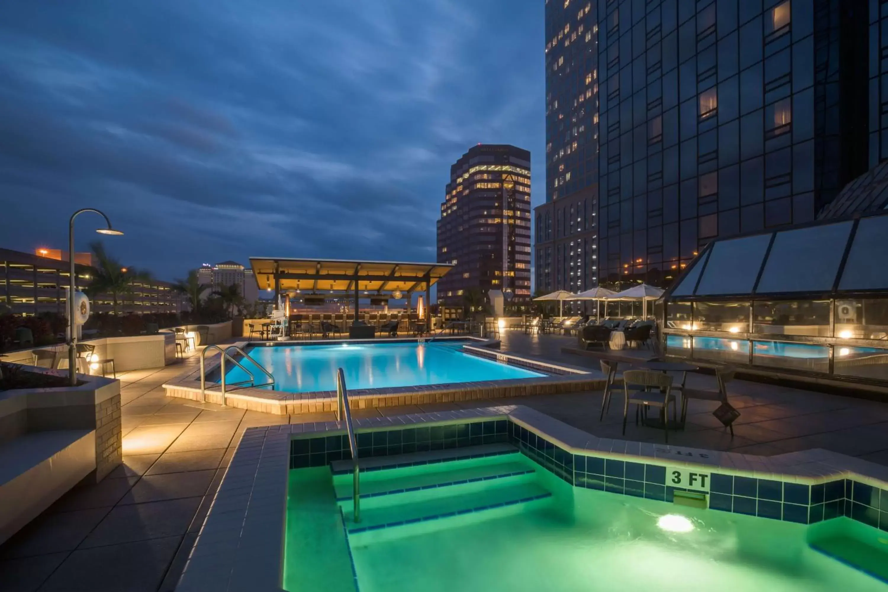 Property building, Swimming Pool in Hilton Tampa Downtown