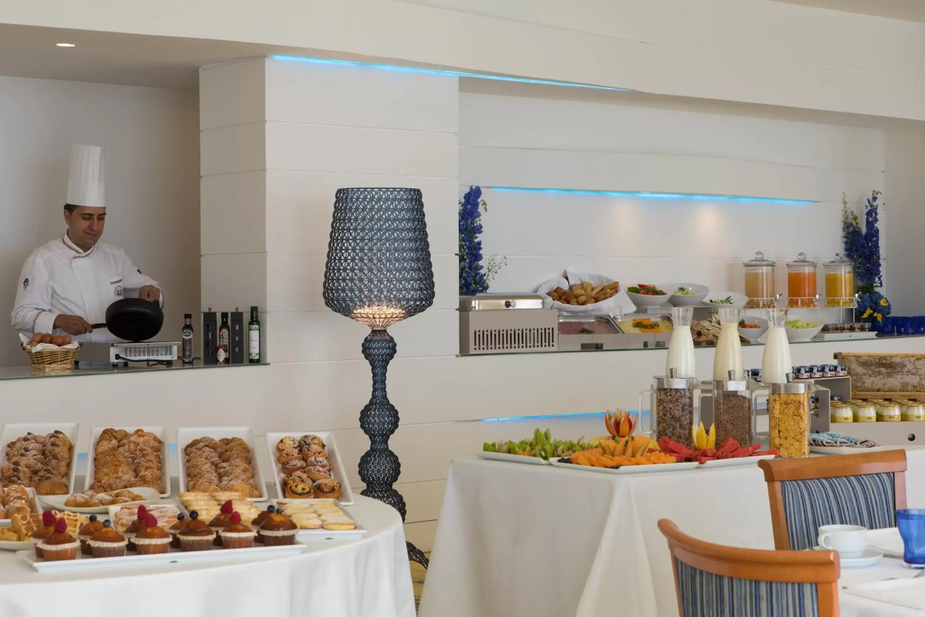 Buffet breakfast, Food in Lloyd's Baia Hotel