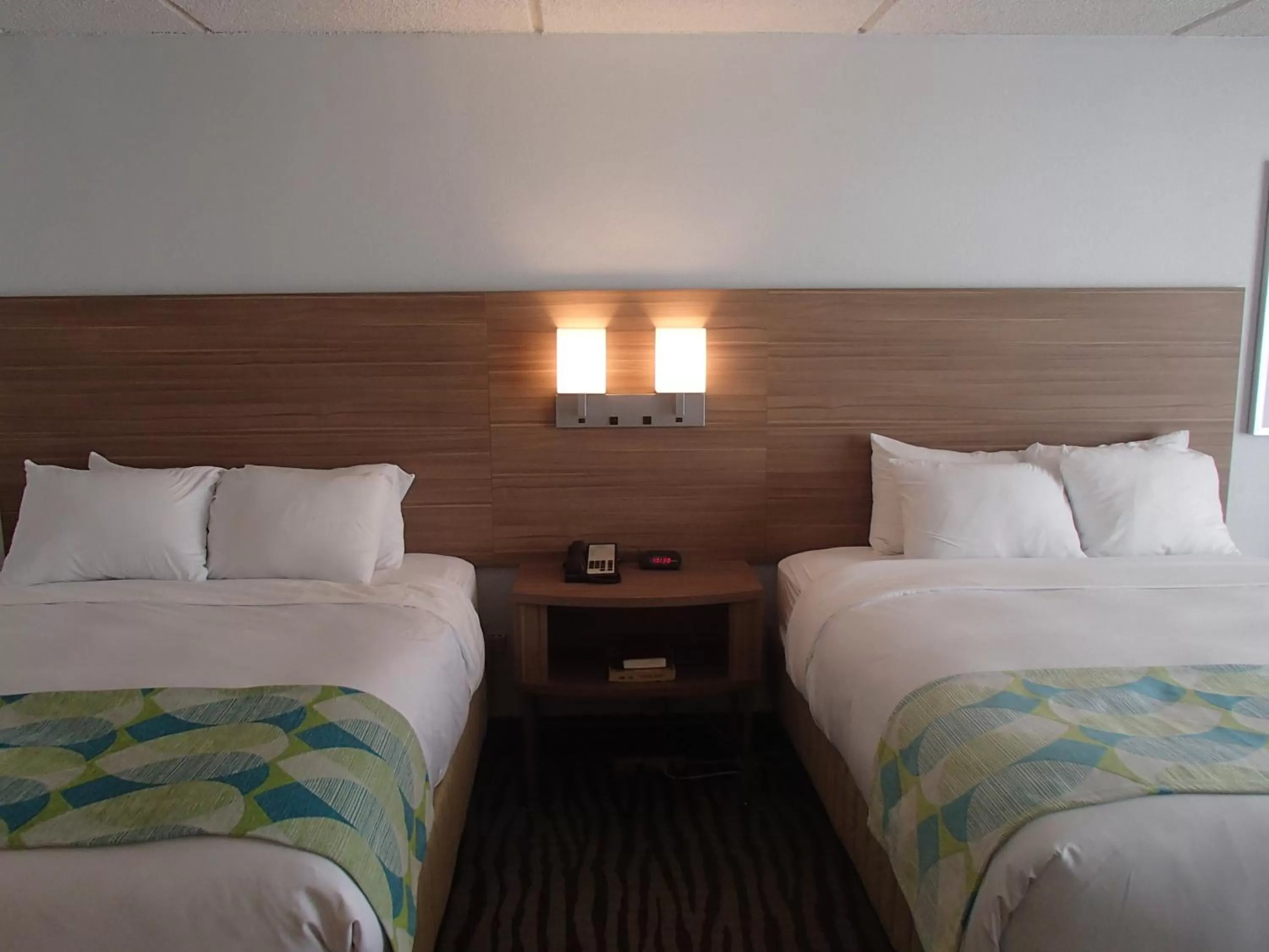 Bed in DoubleTree by Hilton Corpus Christi Beachfront