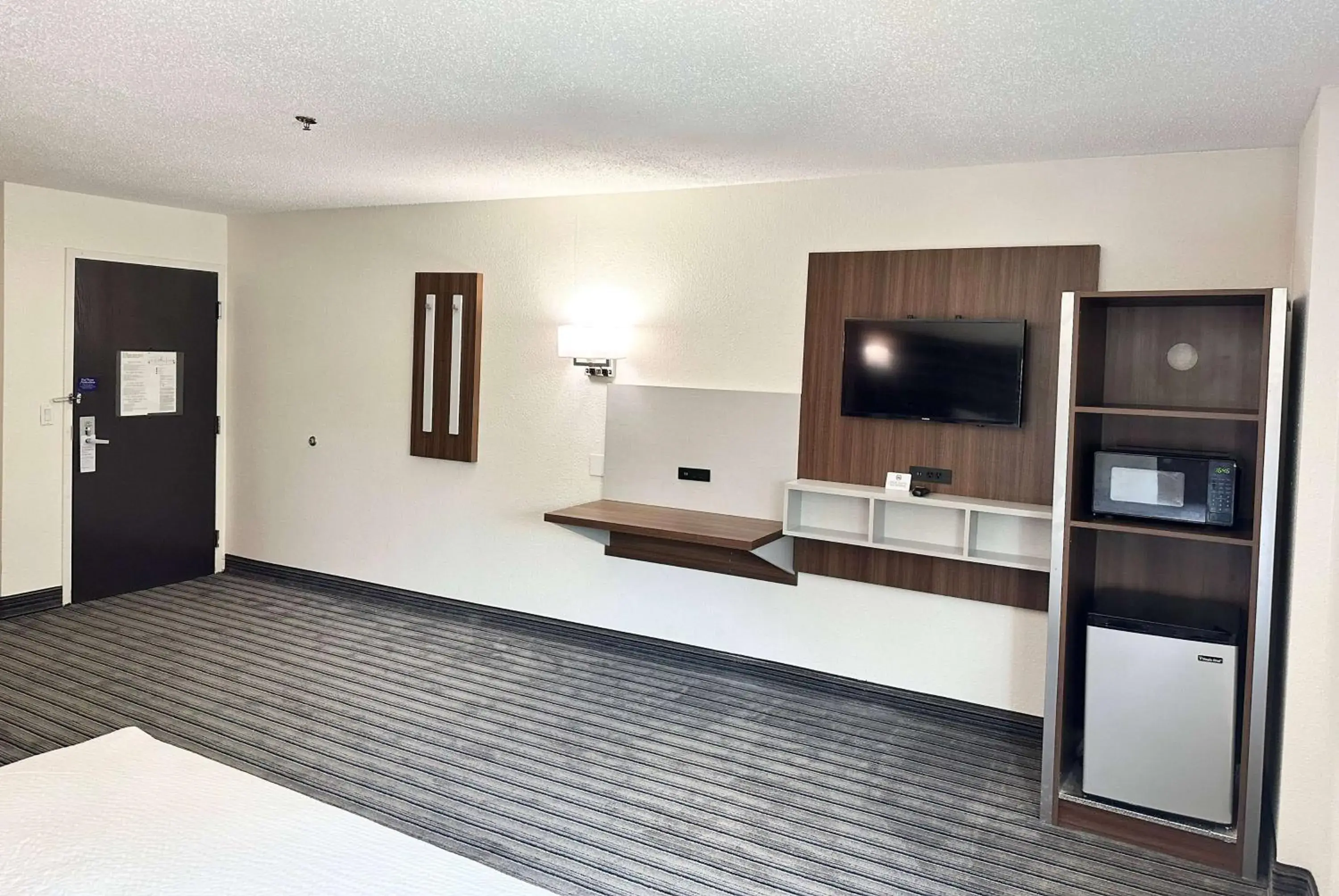 Photo of the whole room, TV/Entertainment Center in Ramada by Wyndham Lithia Springs Atlanta