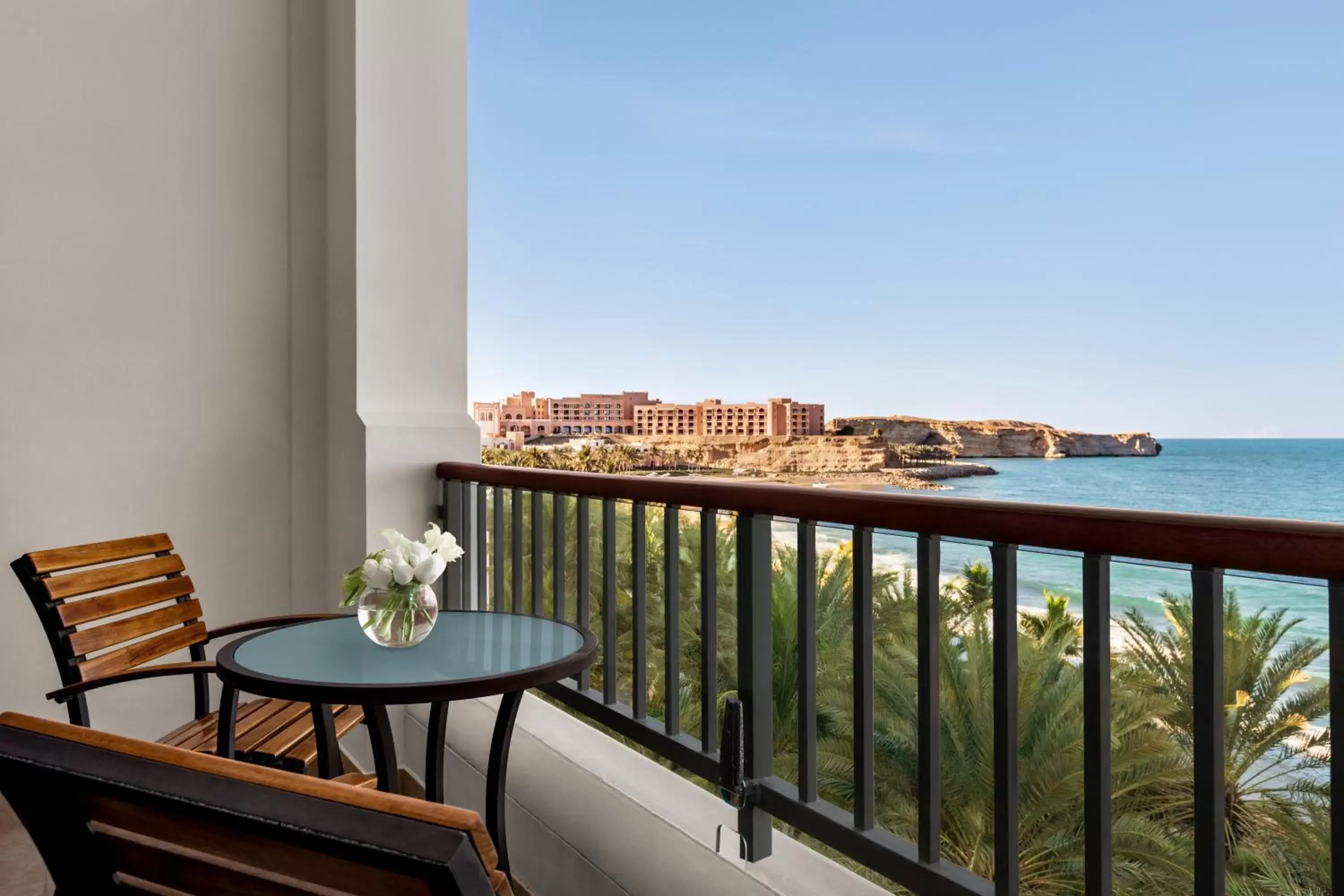 Balcony/Terrace in Shangri-La Barr Al Jissah, Muscat