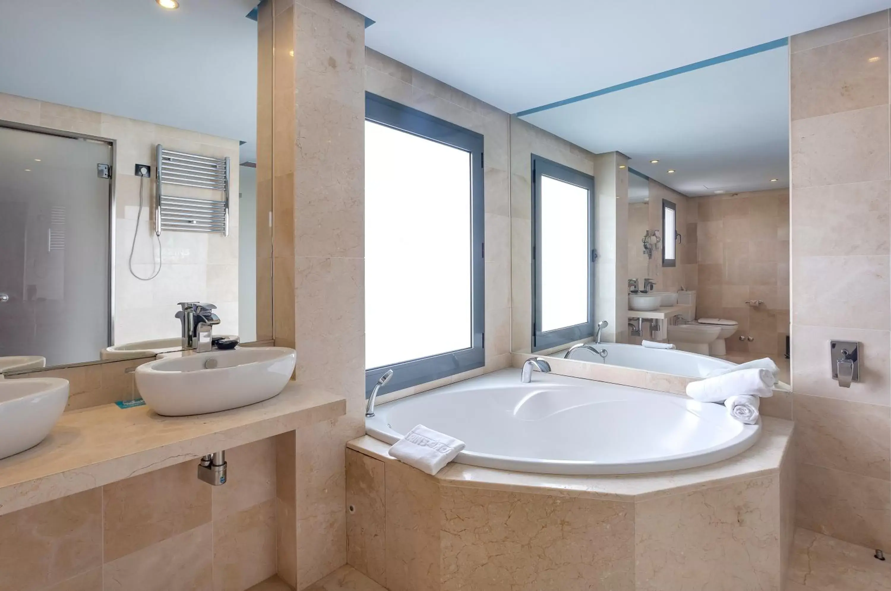 Bathroom in Marins Suites - Adults Only Hotel