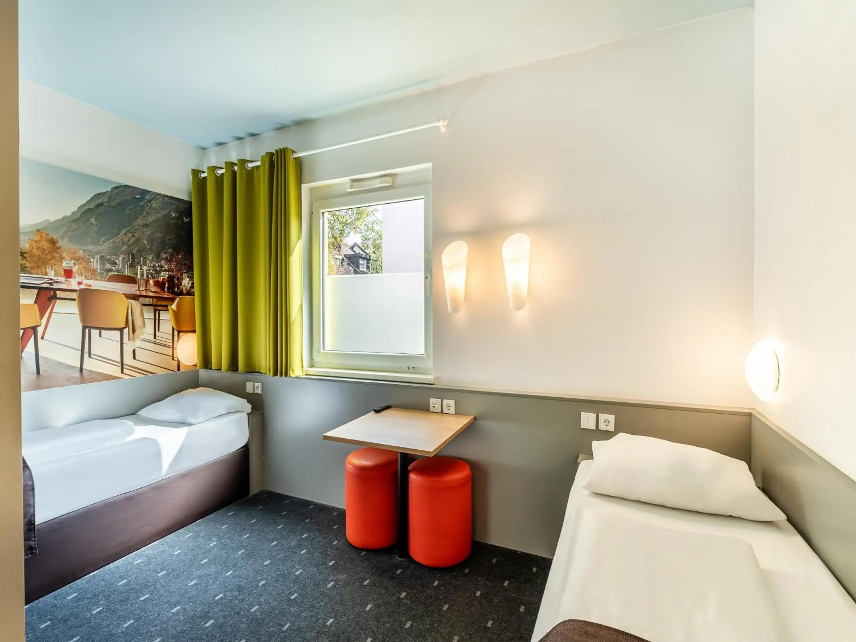 Photo of the whole room, Bed in B&B Hotel Weil am Rhein/Basel