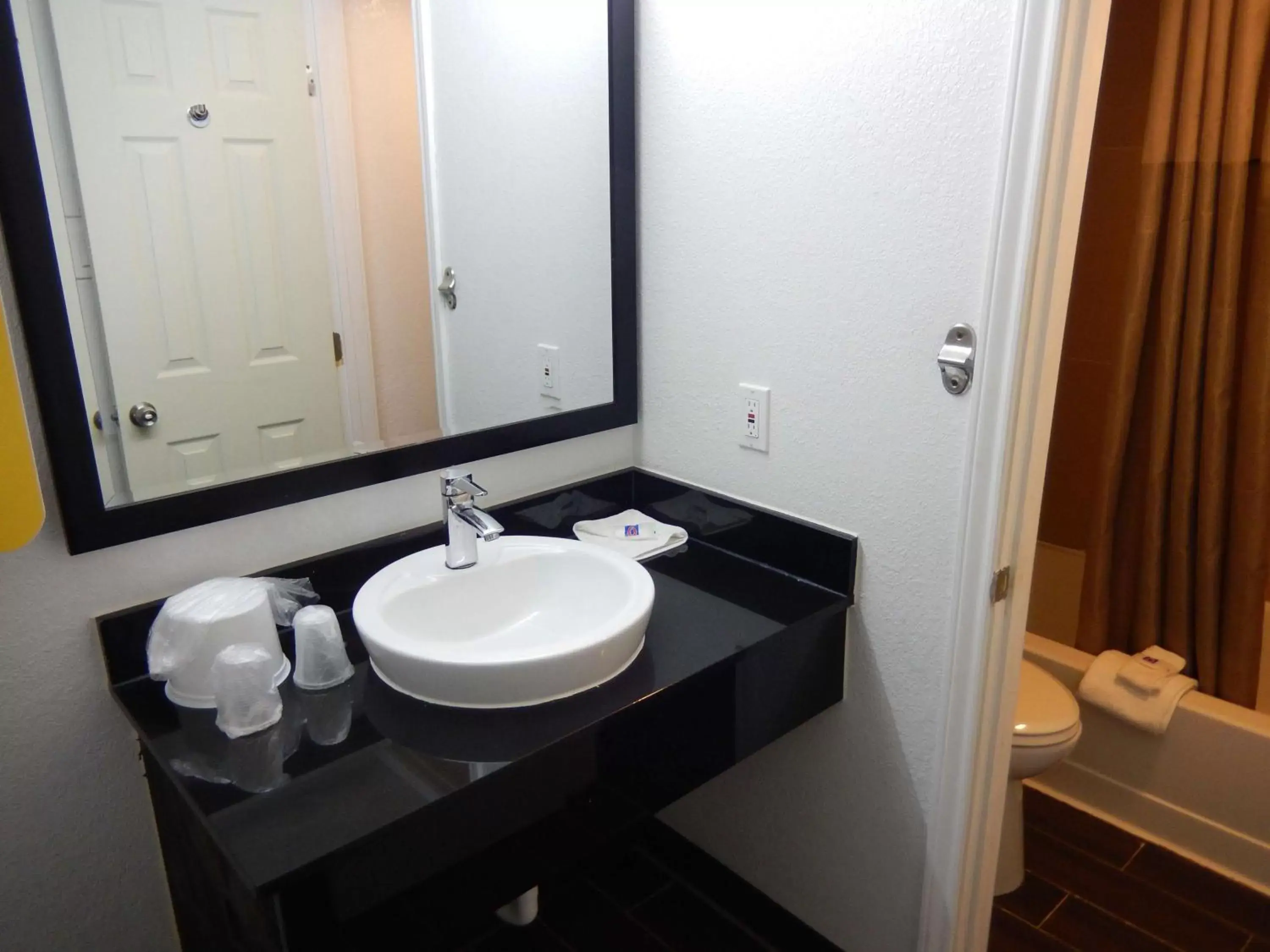 Toilet, Bathroom in Motel 6-Portland, TX
