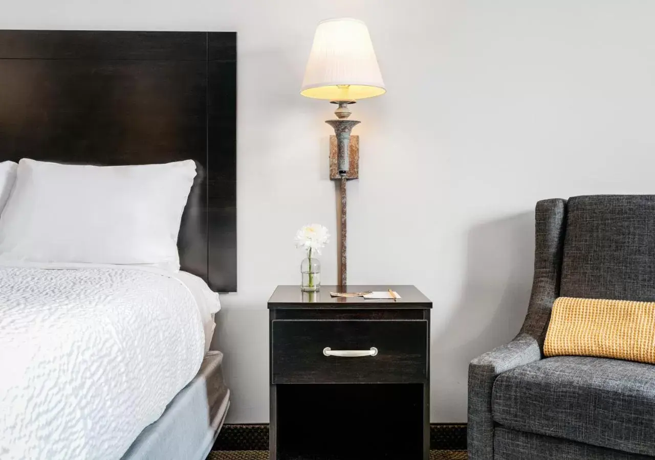 King Room - Disability Access in Hotel One75 King Room - Disability Access in Hotel One75