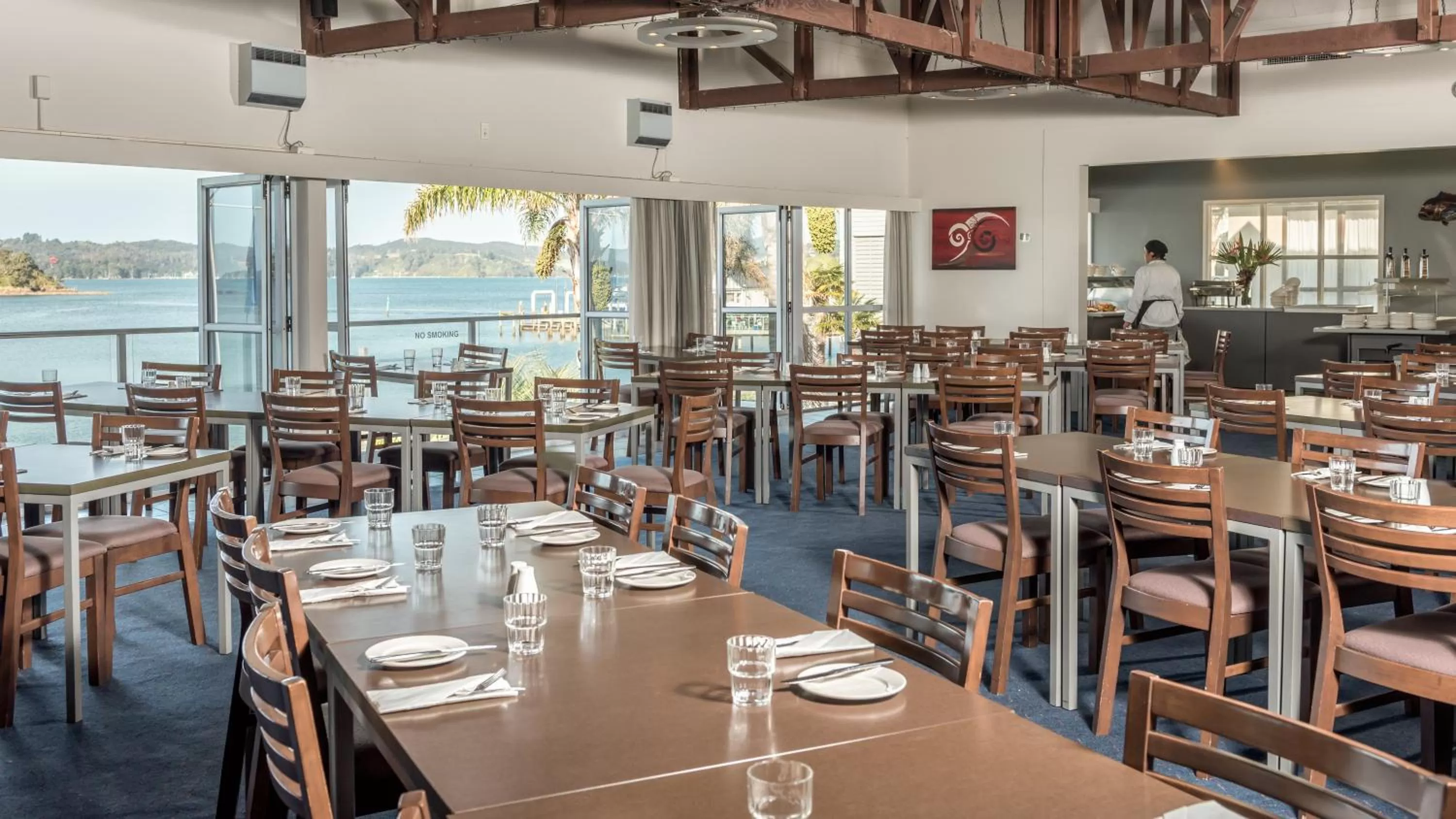 Restaurant/places to eat in Kingsgate Hotel Autolodge Paihia
