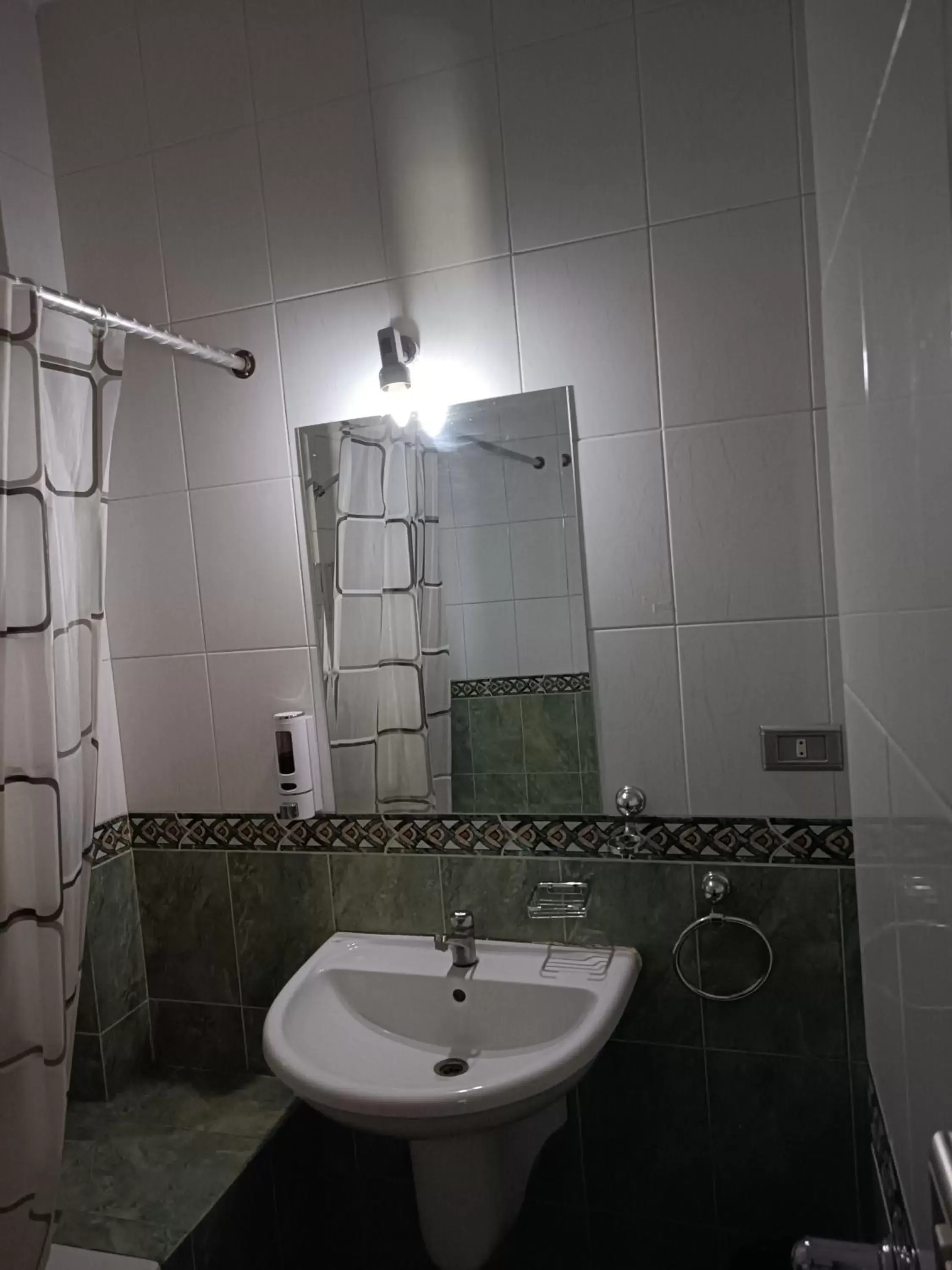 Bathroom in Susanna Hotel Luxor