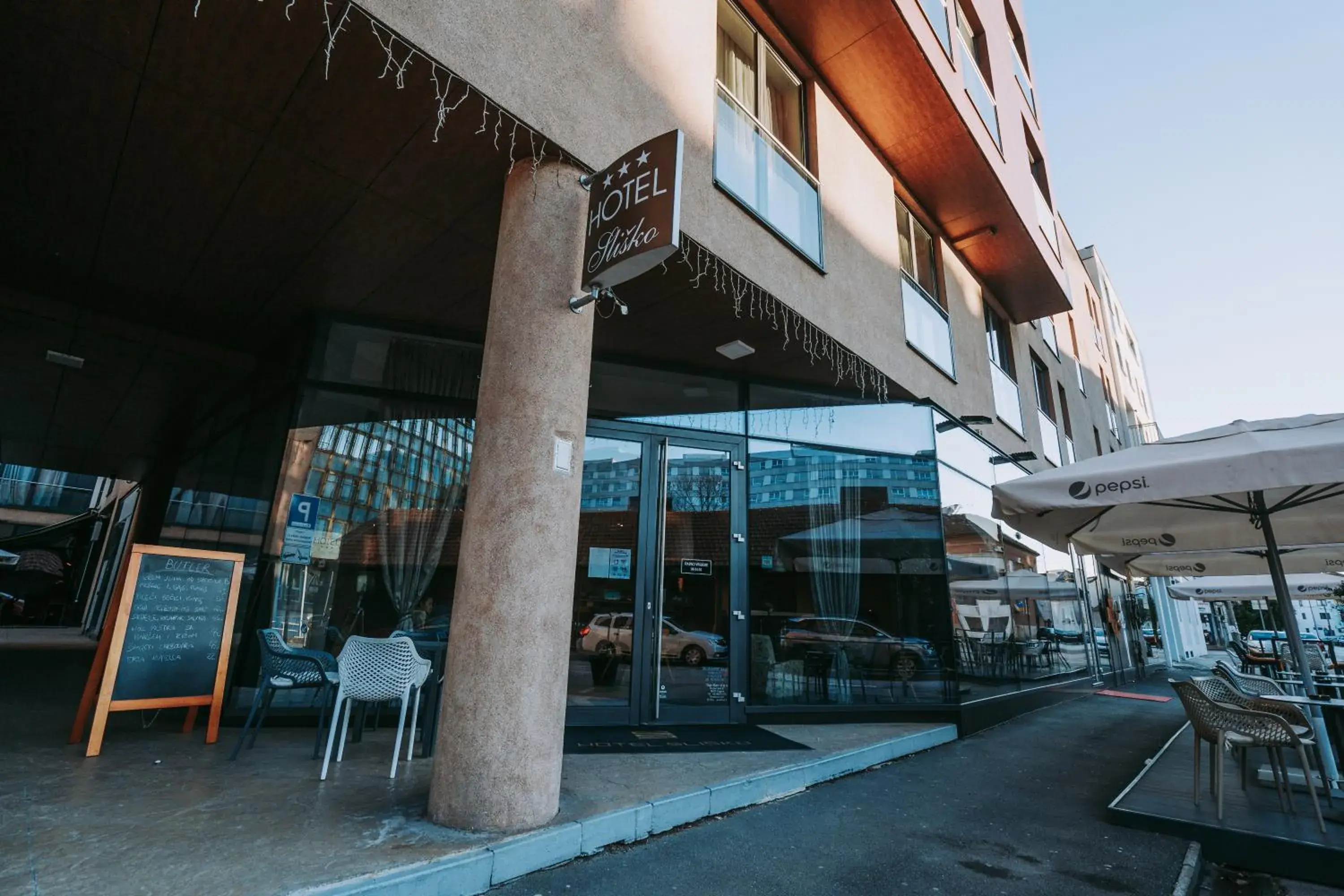 Facade/entrance in Hotel Sliško