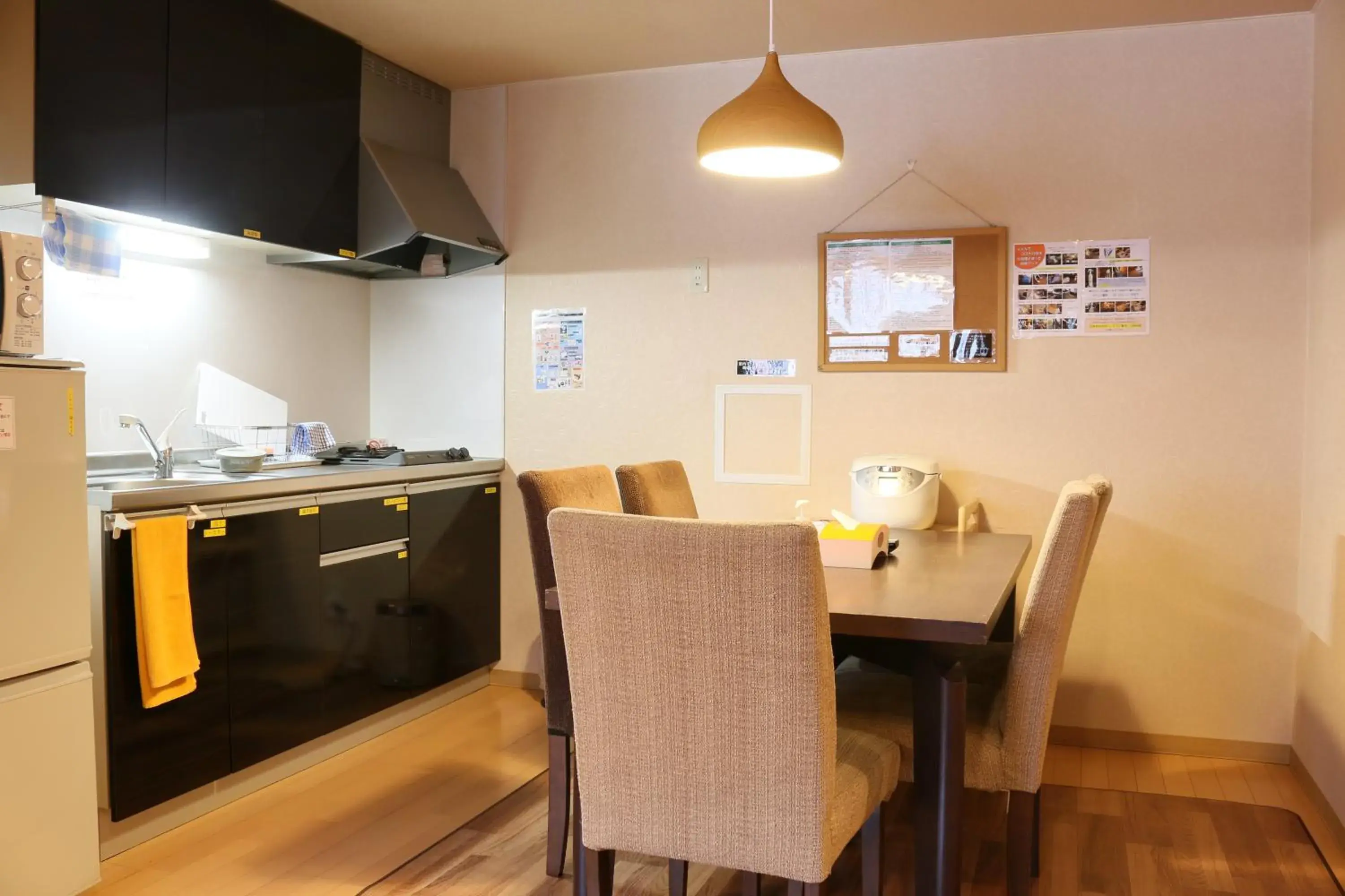 Photo of the whole room, Kitchen/Kitchenette in Winkel Village