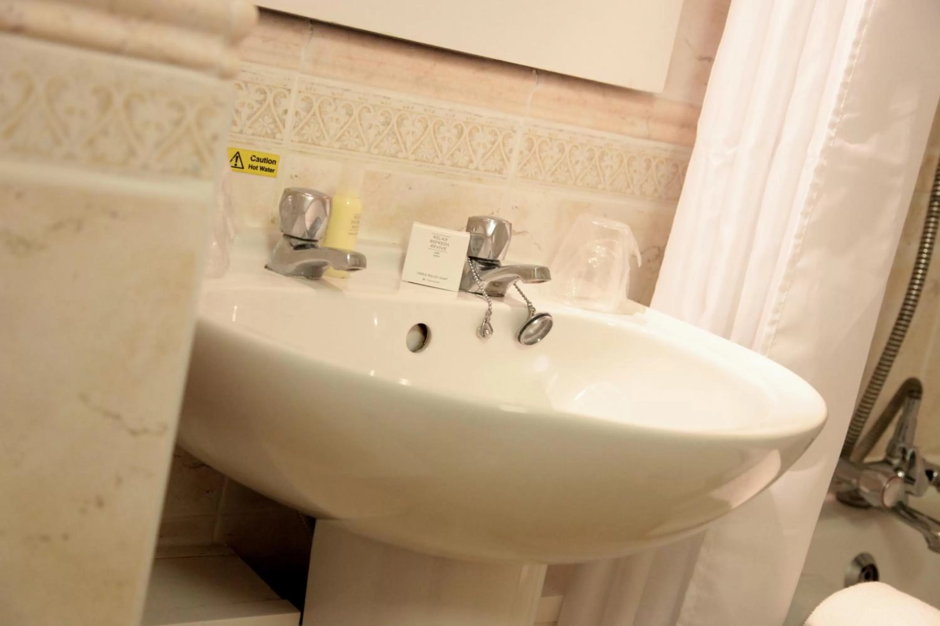 Classic Single Room in MILL Hotel & Spa