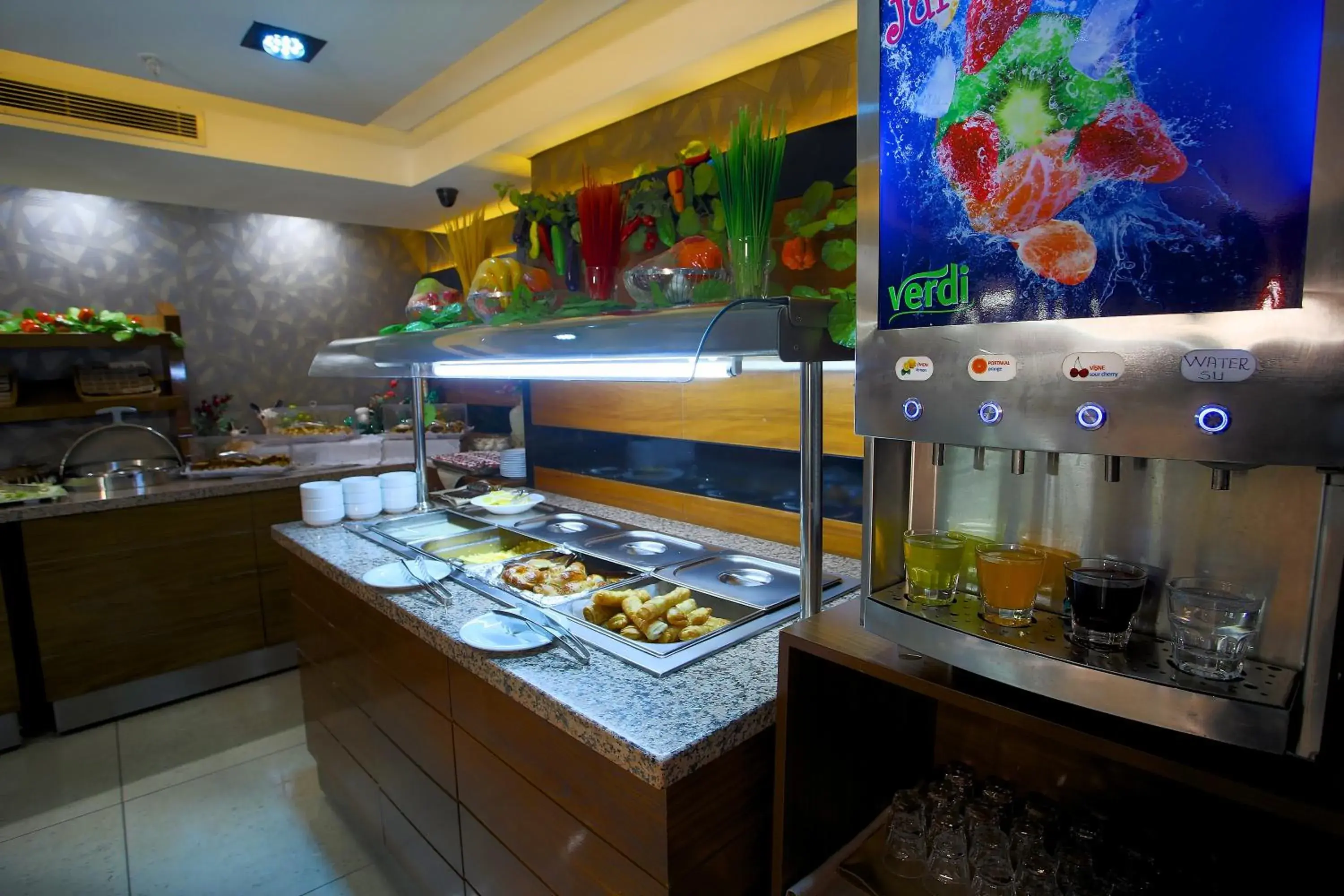 Buffet breakfast in Hotel Istanbul Trend