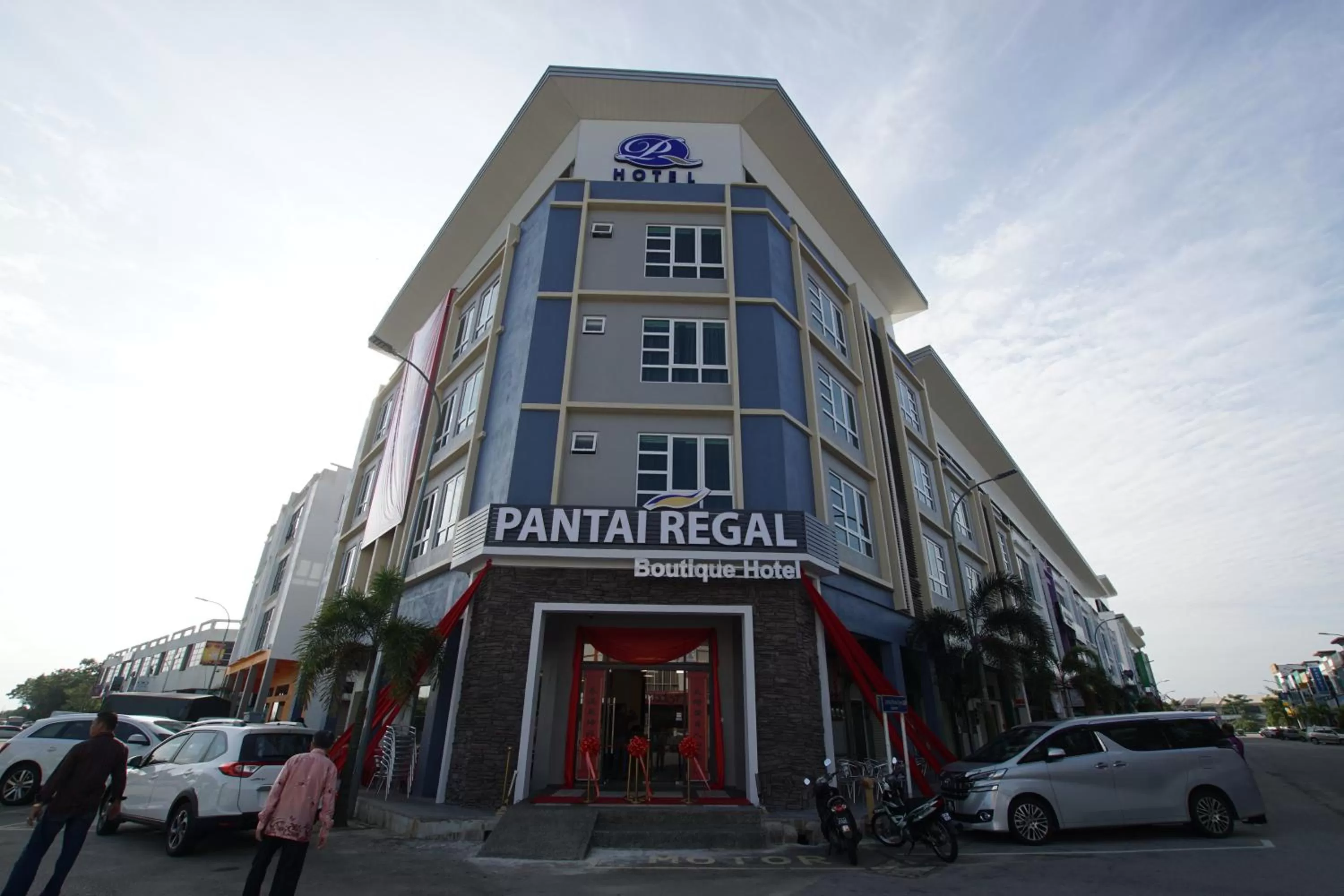 Facade/entrance in Pantai Regal Hotel