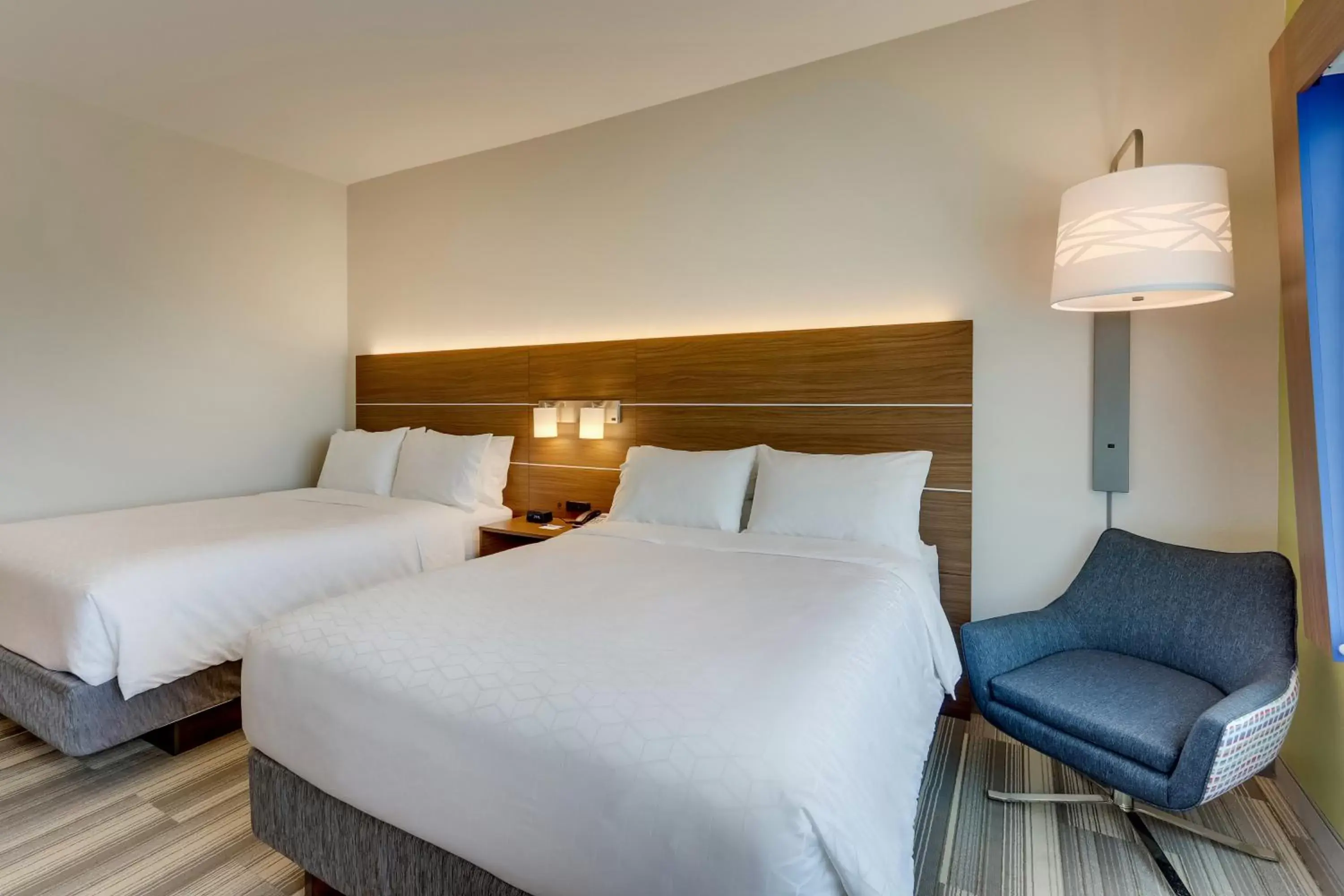 Bedroom, Bed in Holiday Inn Express - Wilmington - Porters Neck, an IHG Hotel