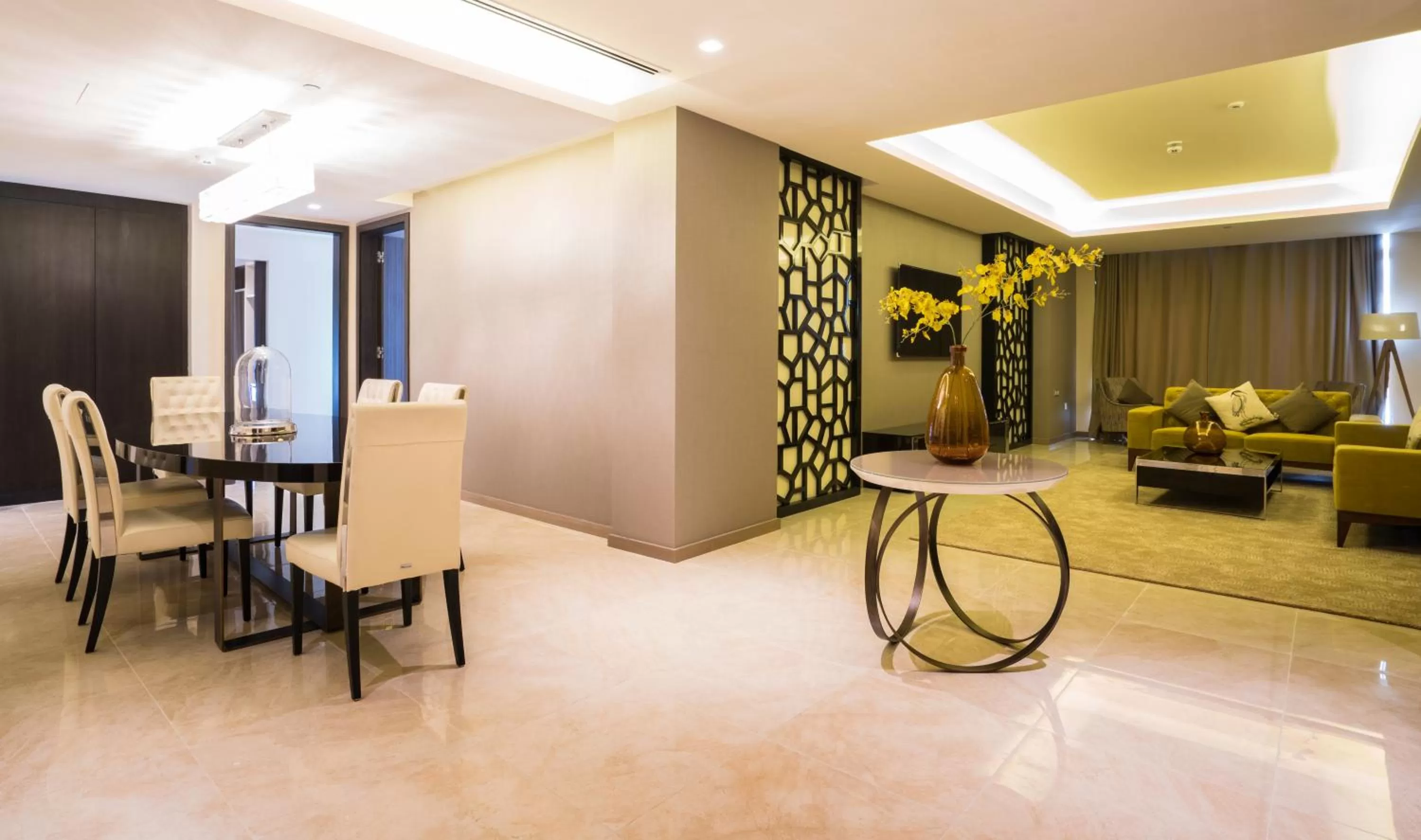 Dining area in The Grove Hotel & Conference Centre Bahrain