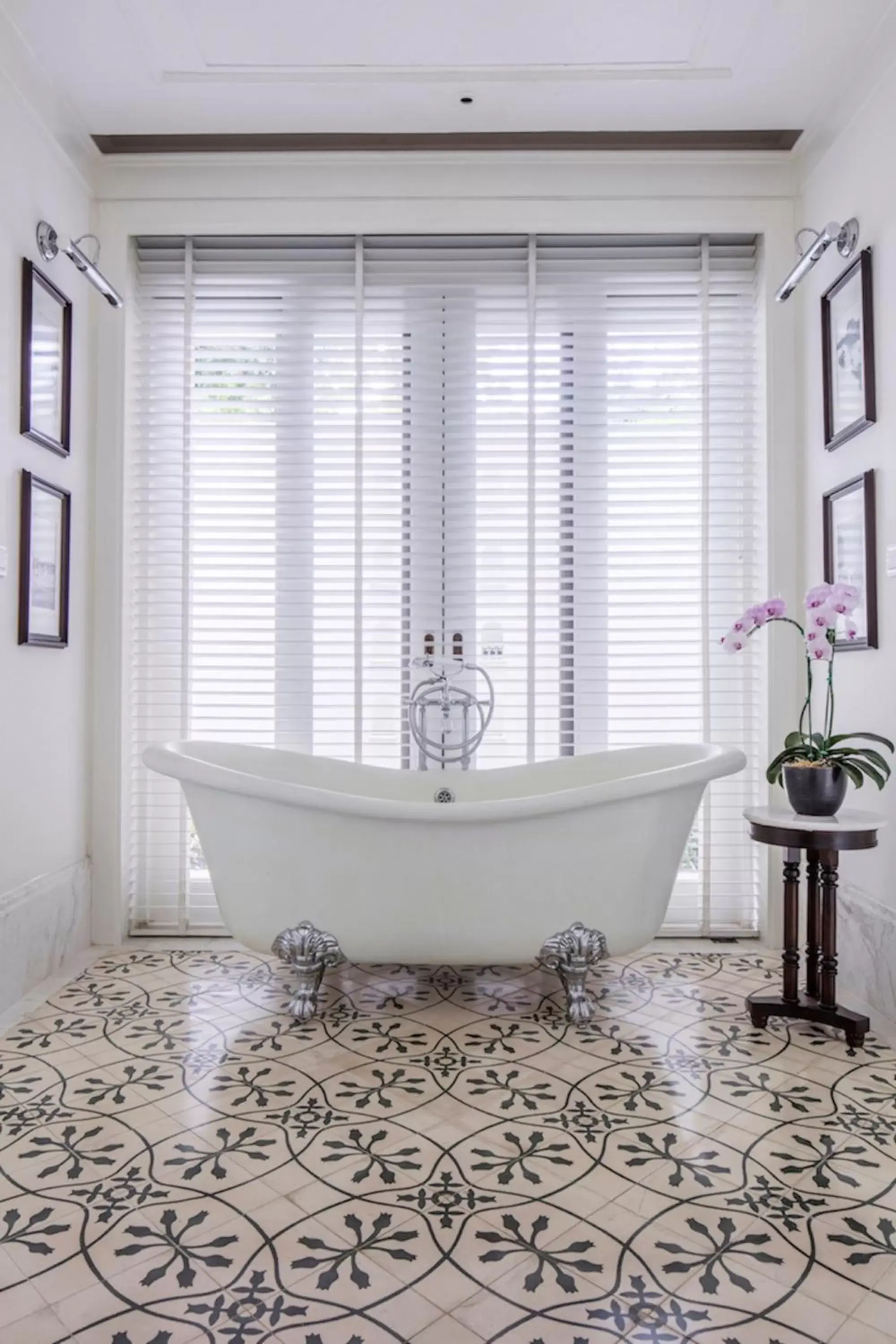 Bathroom in 137 Pillars House