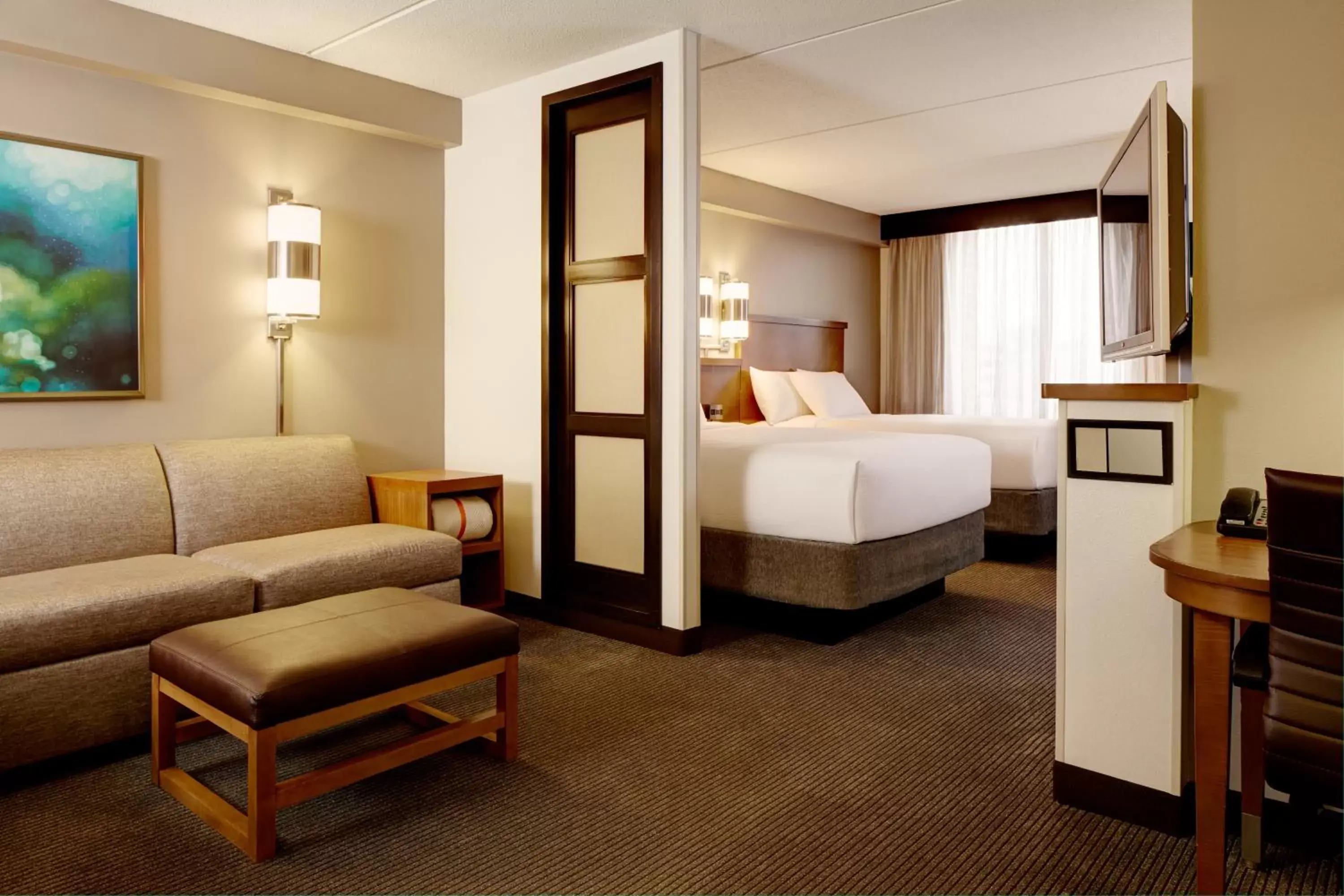 Bed, Seating Area in Hyatt Place Dallas/North Arlington/Grand Prairie