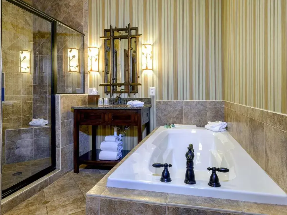 Shower, Bathroom in Lanier Islands Legacy Lodge