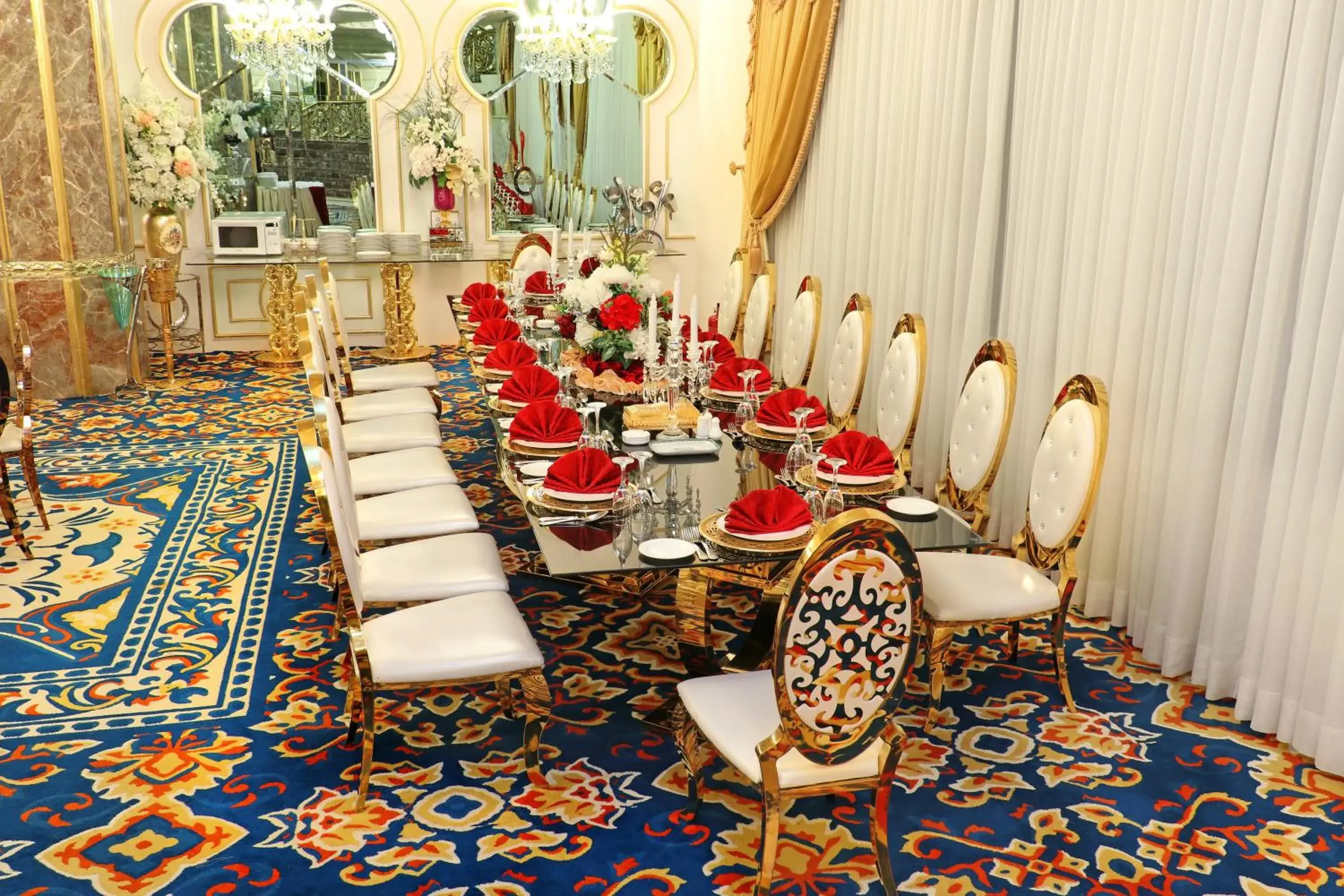 Food and drinks, Banquet Facilities in Casablanca Hotel Jeddah