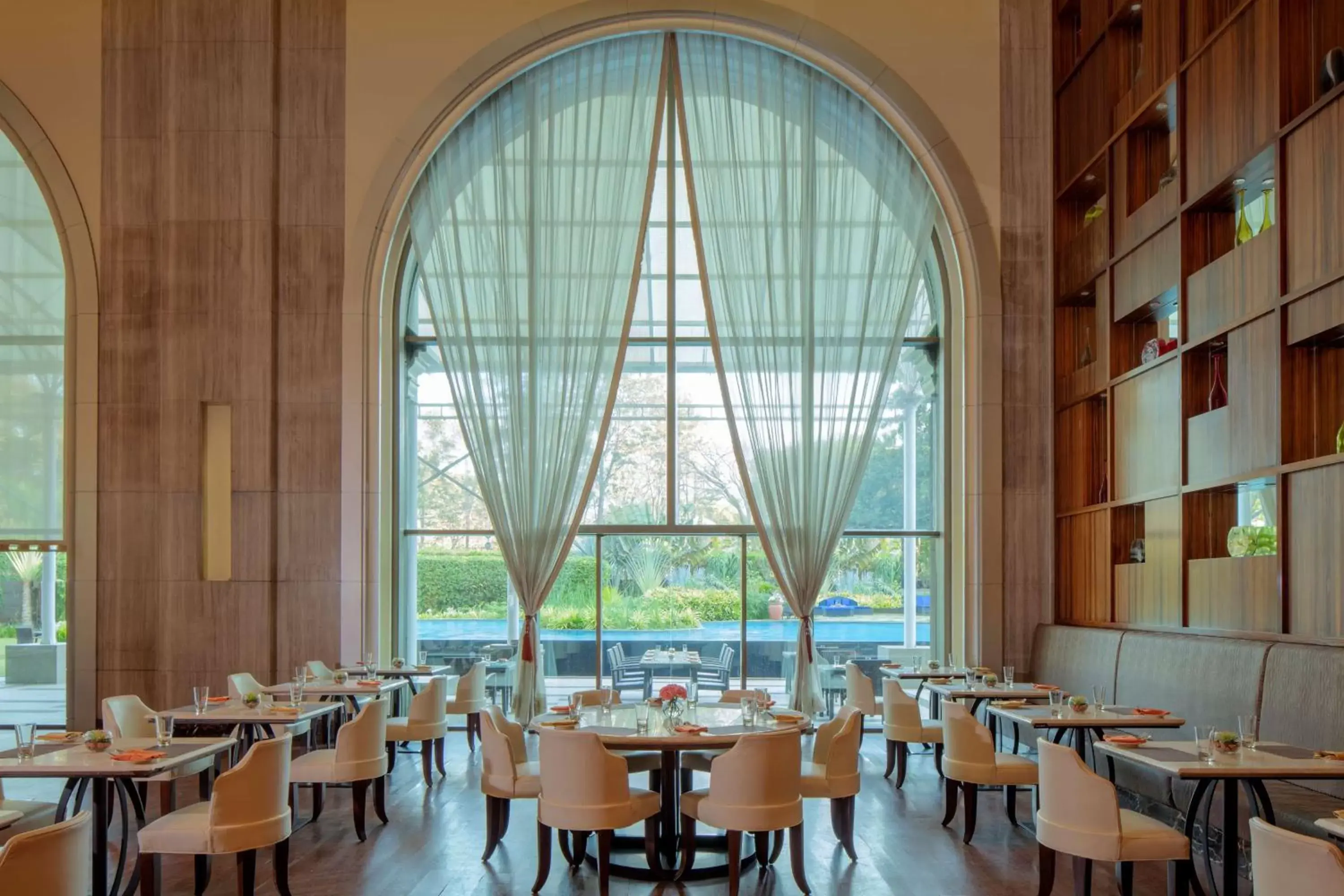 Dining area, Restaurant/Places to Eat in Radisson Blu Plaza Hotel Mysore