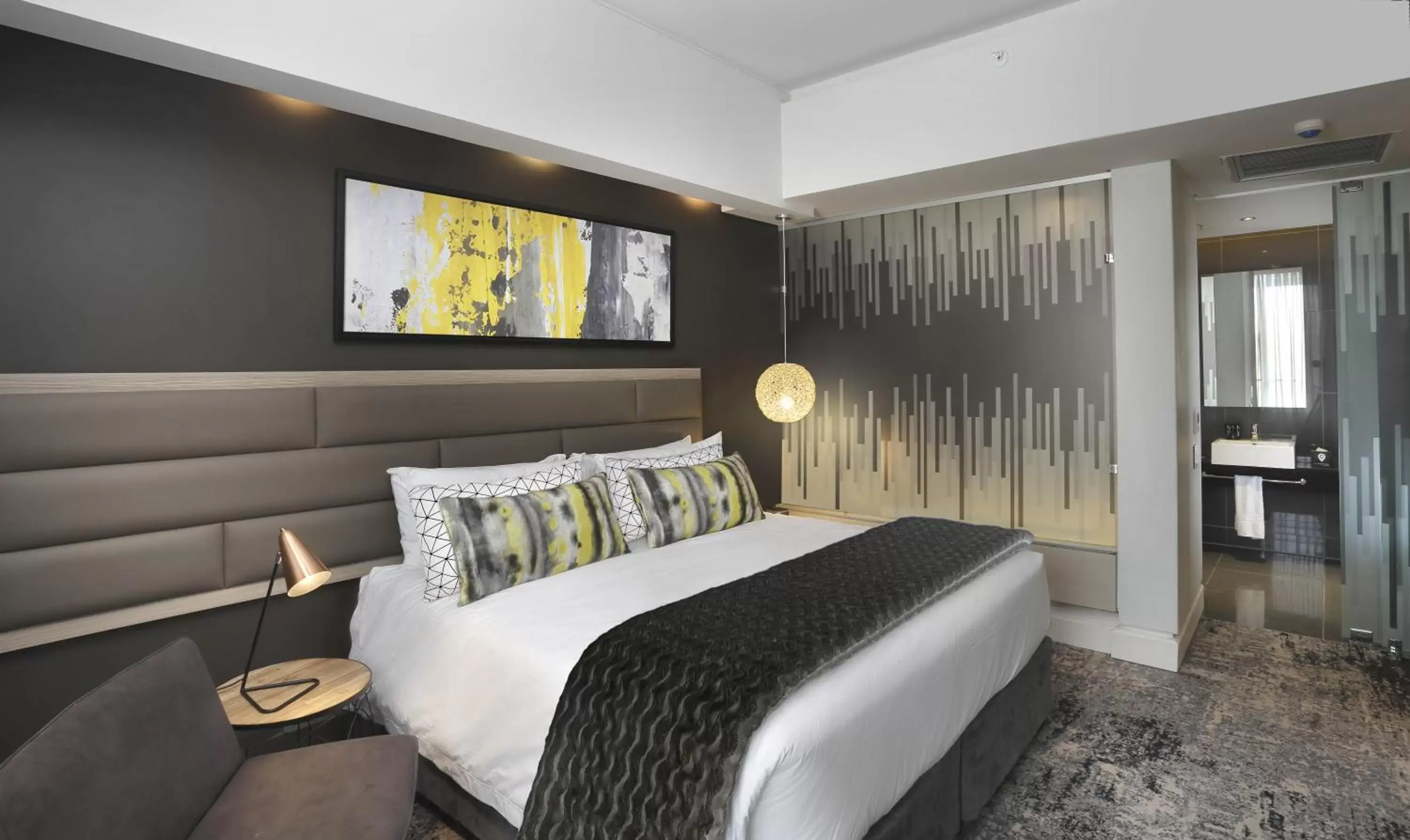 Bedroom, Bed in The Capital Menlyn Maine