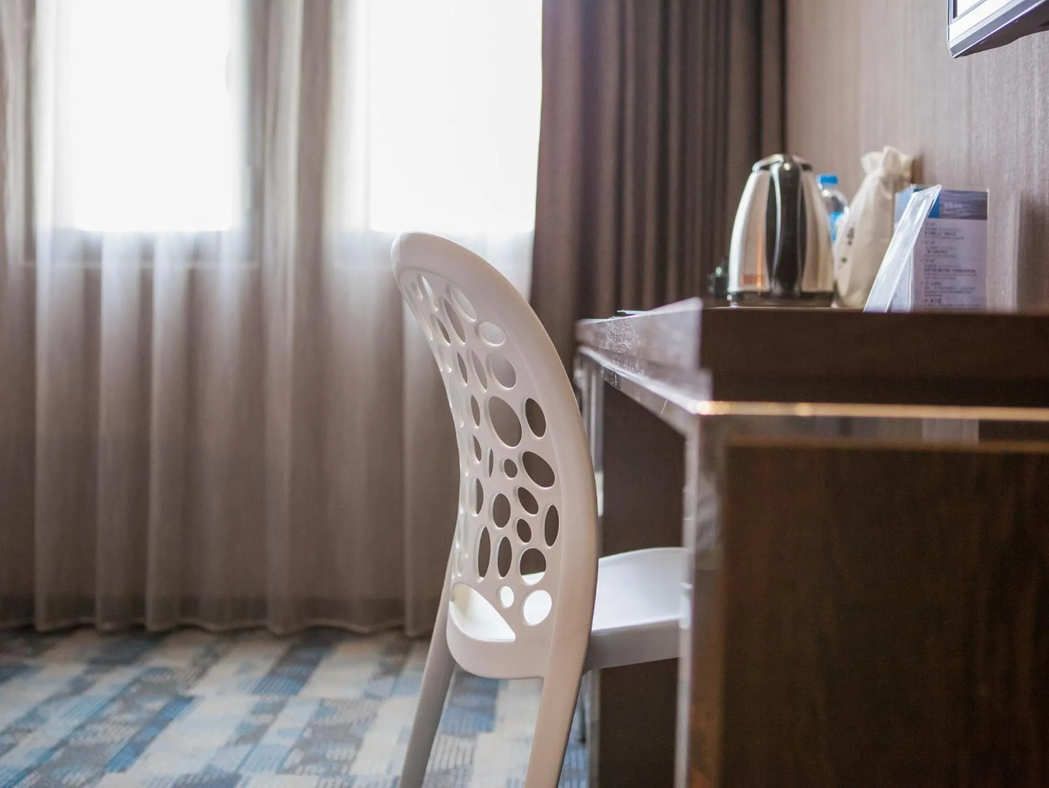 Seating area in Khan Hotel