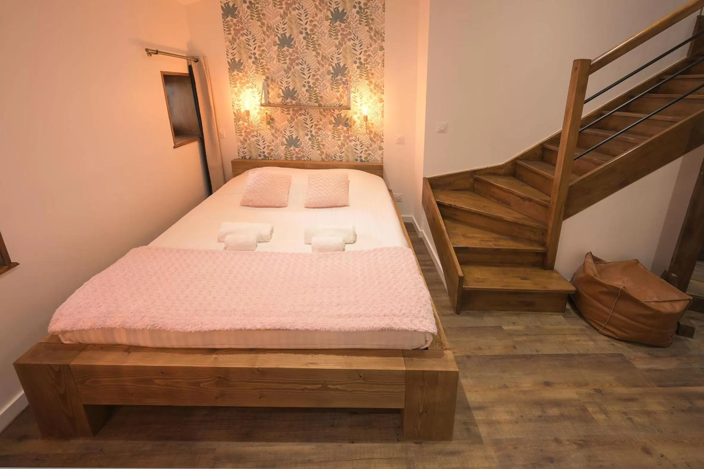 Bed in Hotel De La Croisée