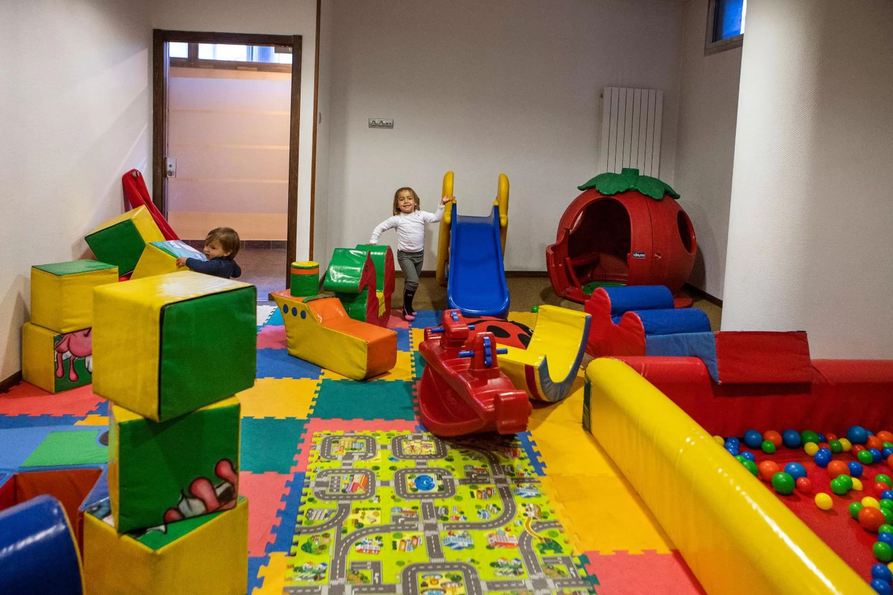 Children play ground in Hotel Màgic Ski by Nexta