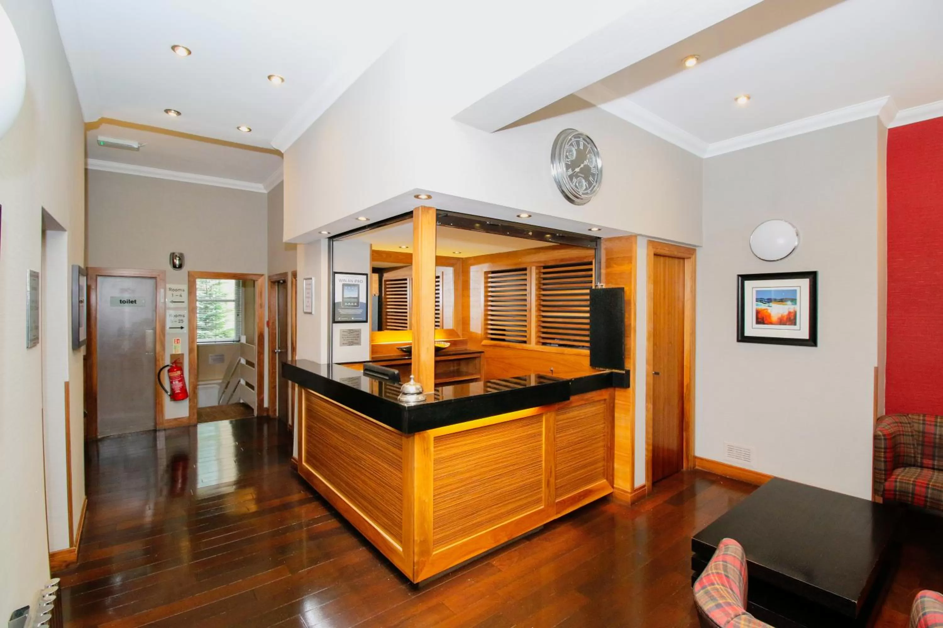 Lobby or reception in Kelvingrove Hotel - Sauchiehall St