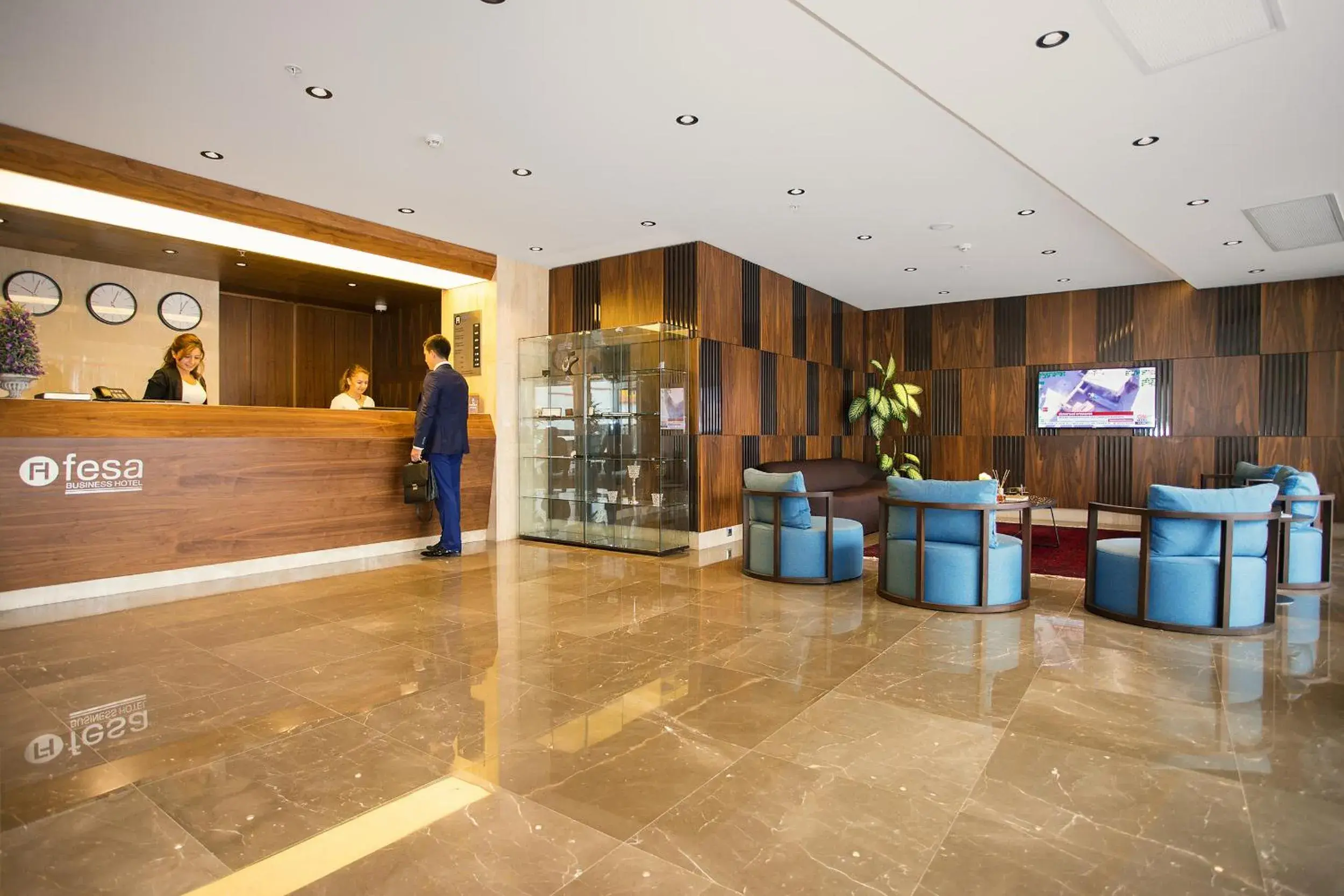 Staff, Lobby/Reception in Fesa Business Hotel